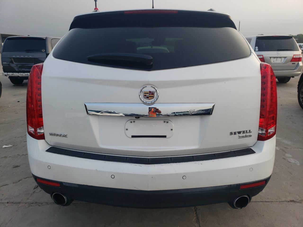 Photo 5 VIN: 3GYFNBE30GS501560 - CADILLAC SRX 