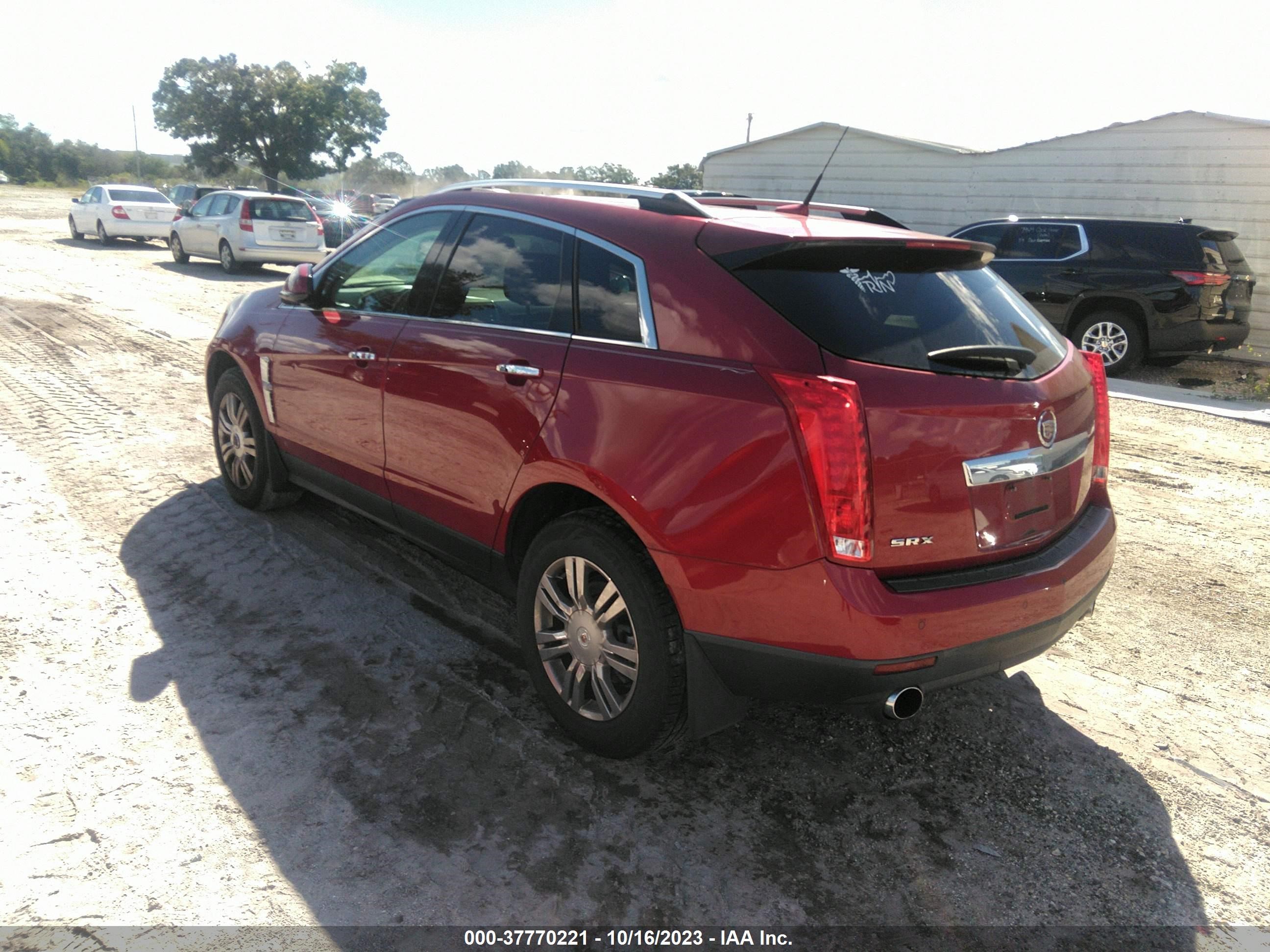 Photo 2 VIN: 3GYFNBE31CS565939 - CADILLAC SRX 