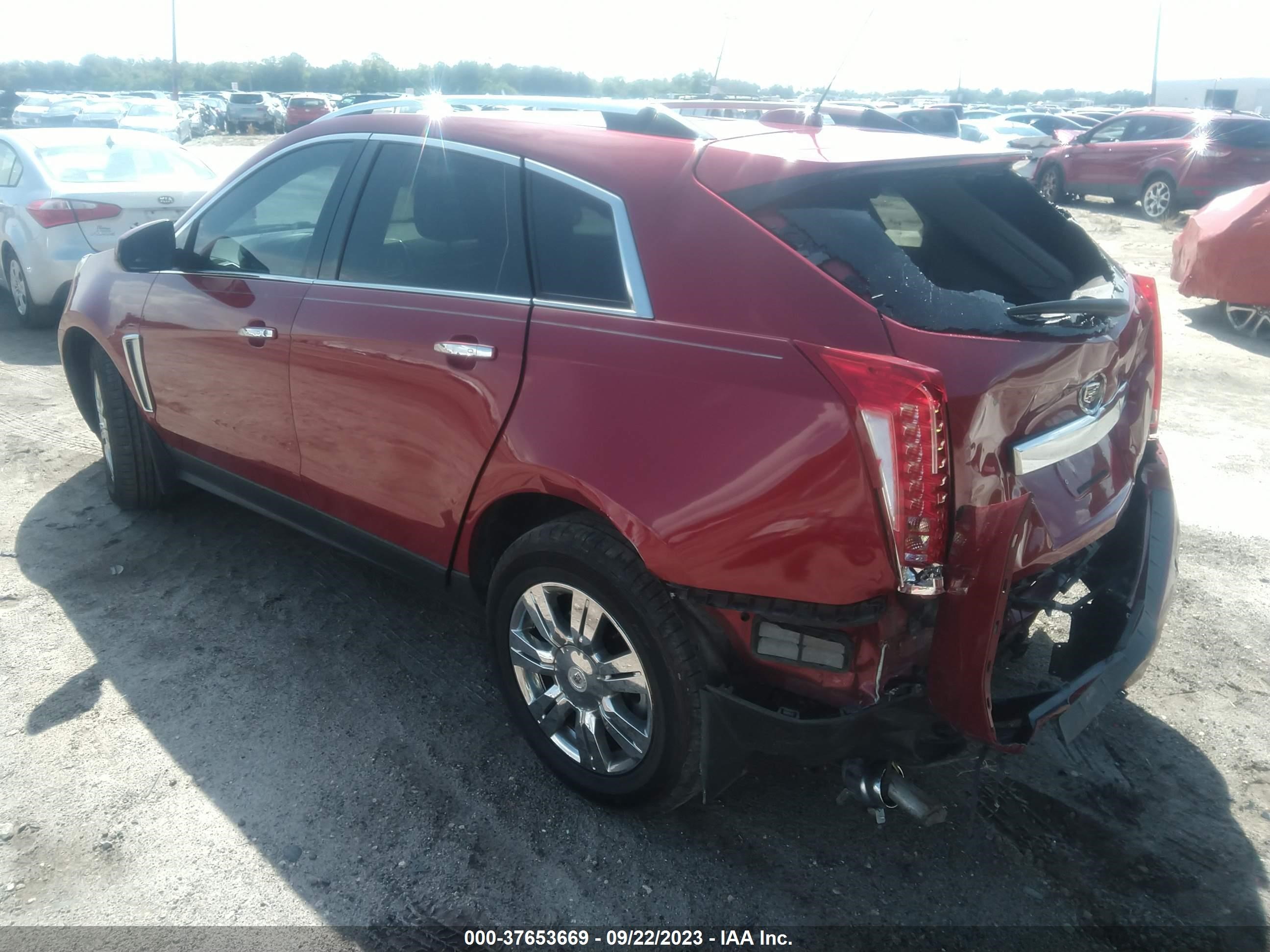 Photo 2 VIN: 3GYFNBE32FS597187 - CADILLAC SRX 