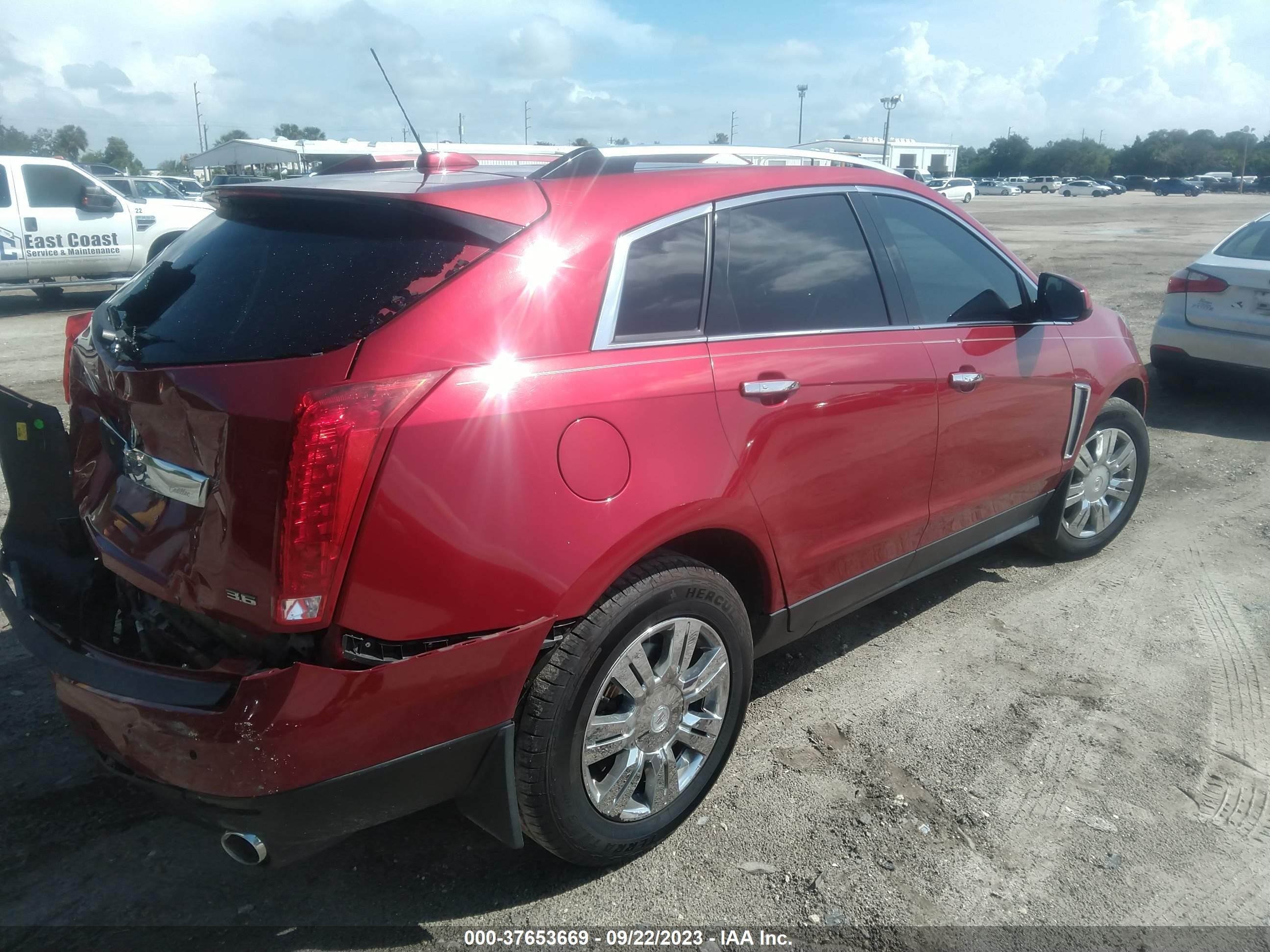 Photo 3 VIN: 3GYFNBE32FS597187 - CADILLAC SRX 