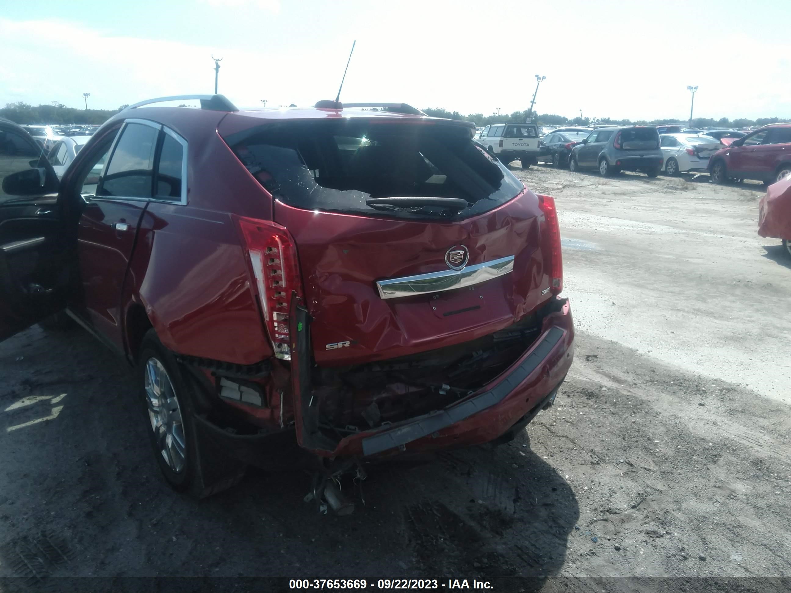 Photo 5 VIN: 3GYFNBE32FS597187 - CADILLAC SRX 