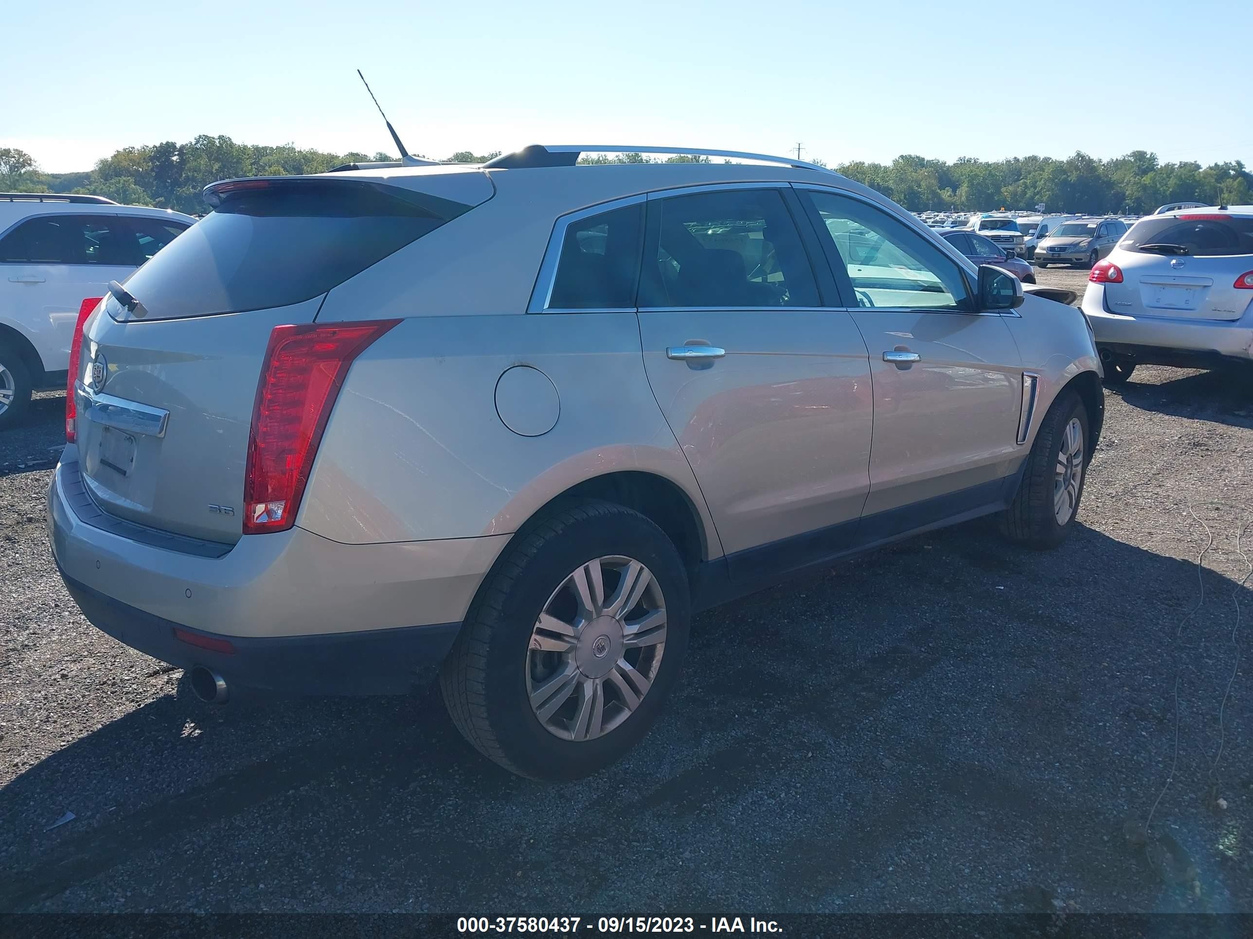 Photo 3 VIN: 3GYFNBE33ES644998 - CADILLAC SRX 