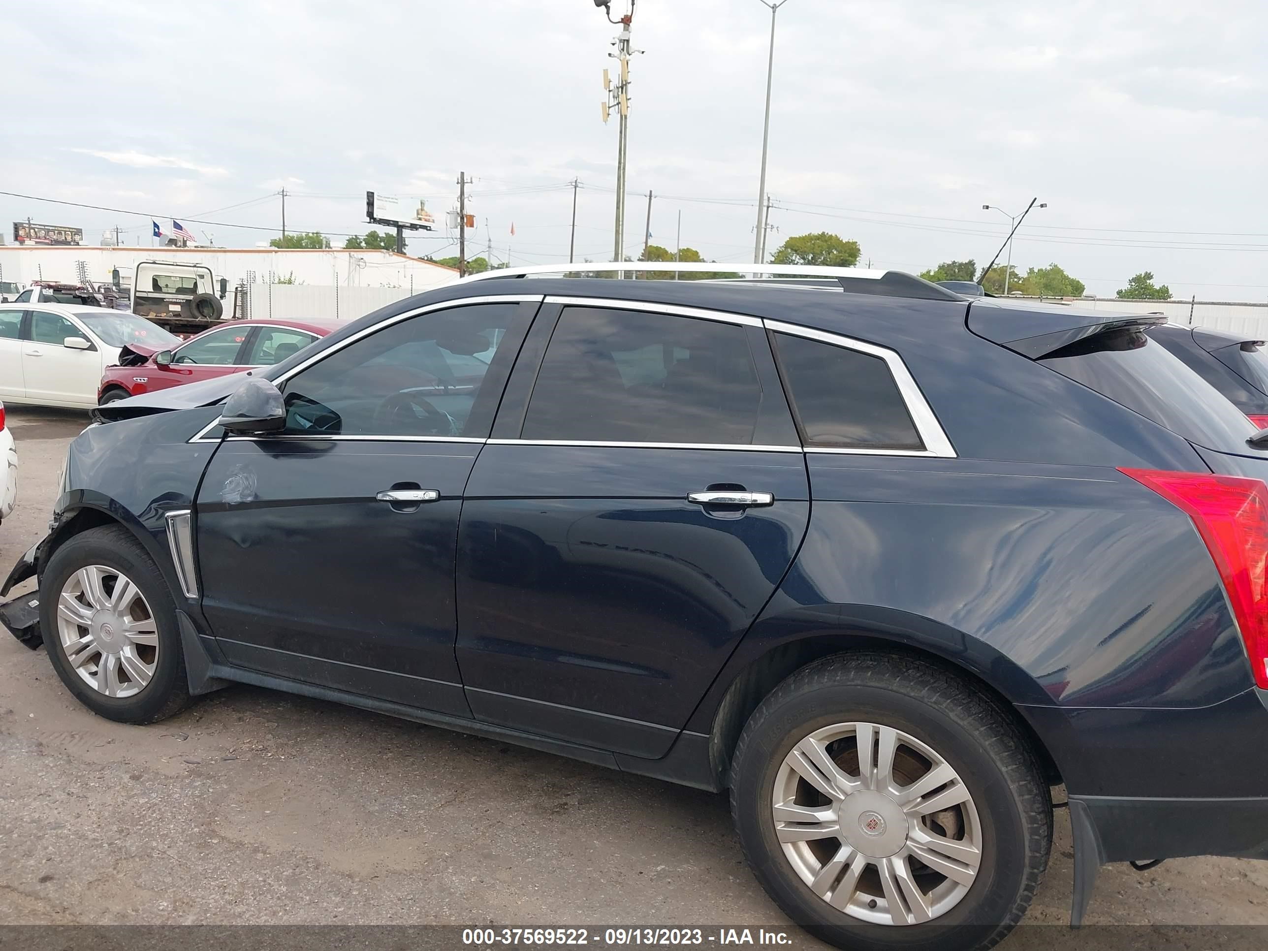 Photo 12 VIN: 3GYFNBE33FS523714 - CADILLAC SRX 