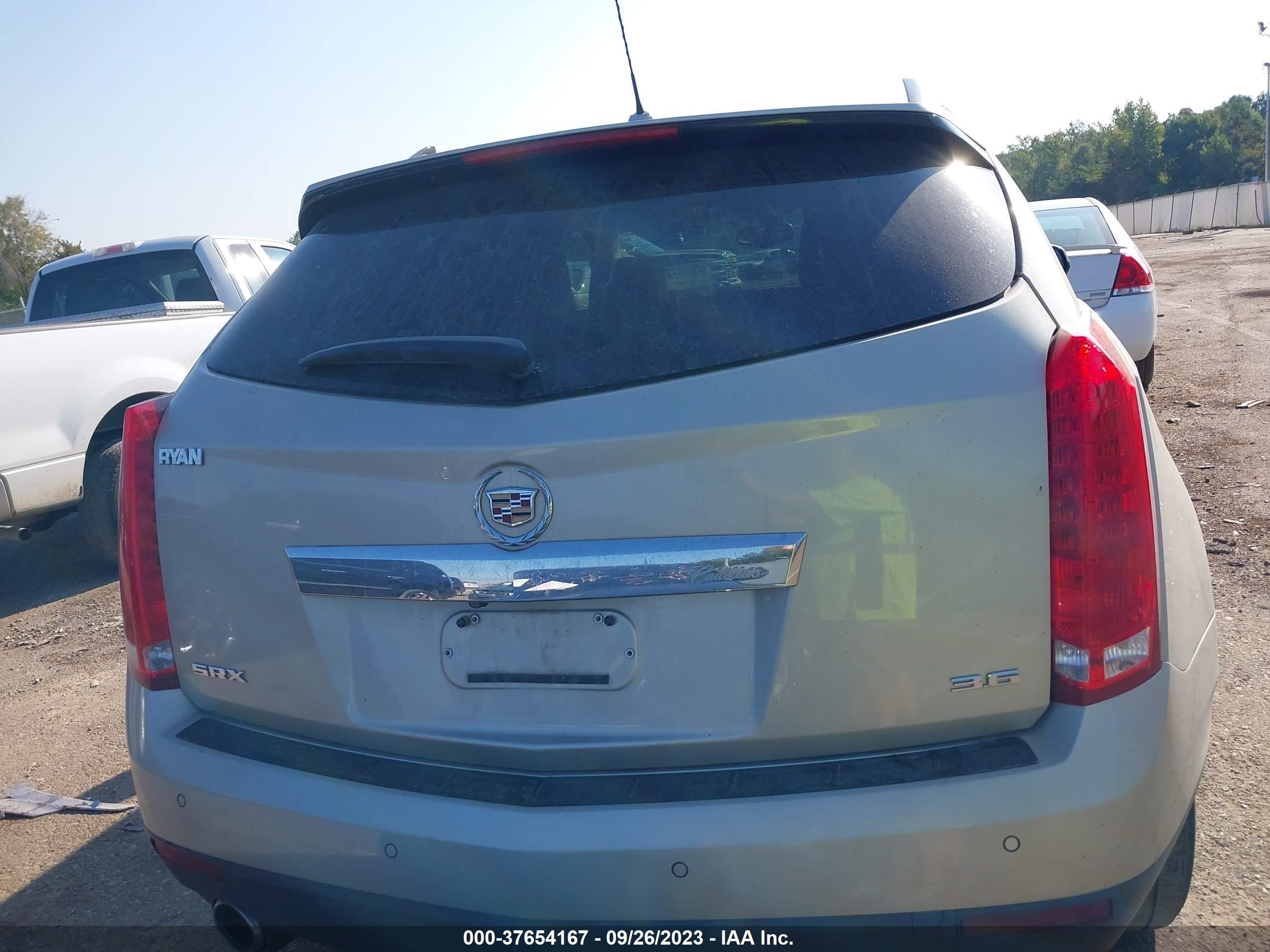 Photo 15 VIN: 3GYFNBE37FS607700 - CADILLAC SRX 