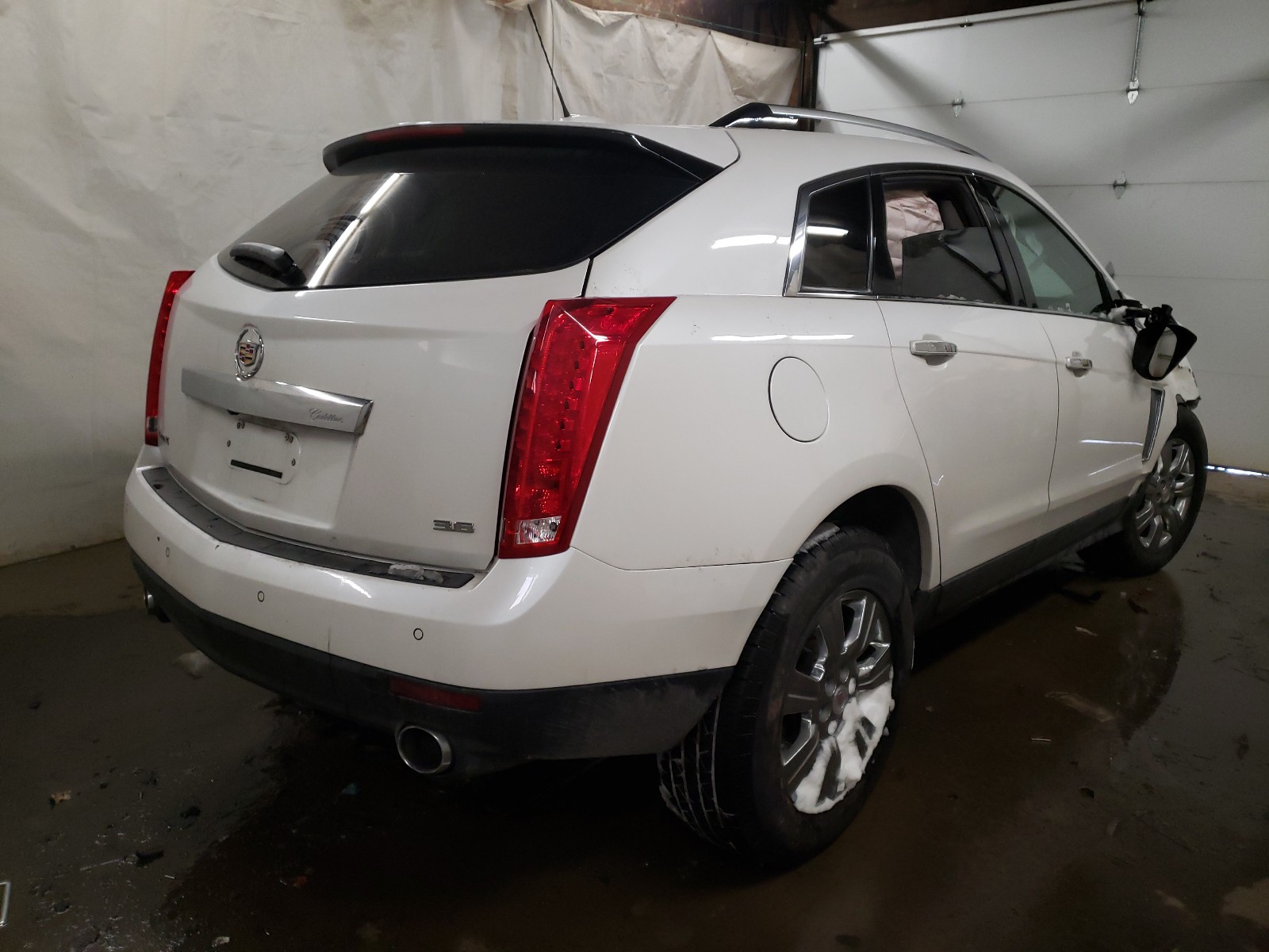 Photo 3 VIN: 3GYFNBE39GS579948 - CADILLAC SRX LUXURY 