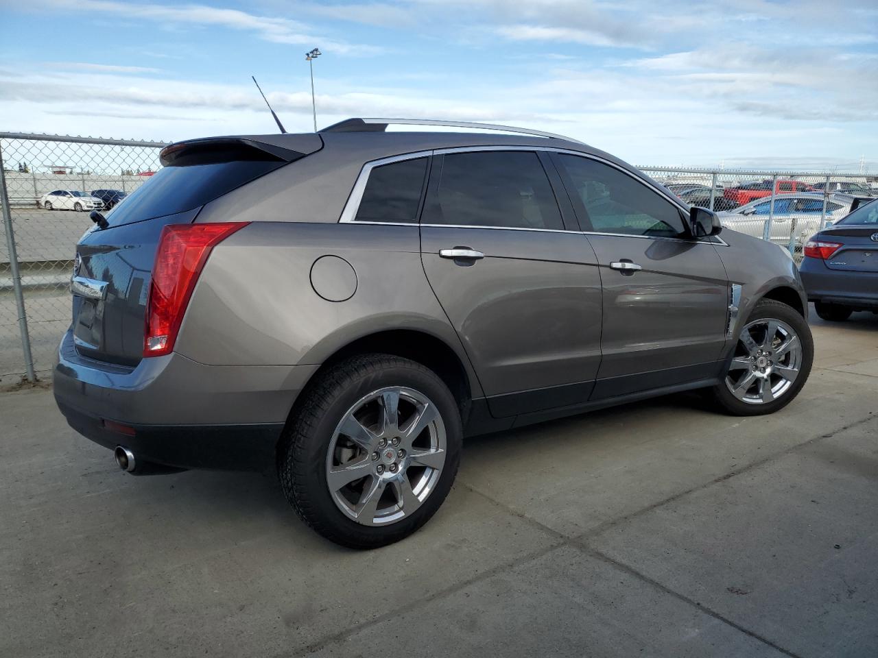 Photo 2 VIN: 3GYFNBEY1BS649236 - CADILLAC SRX 