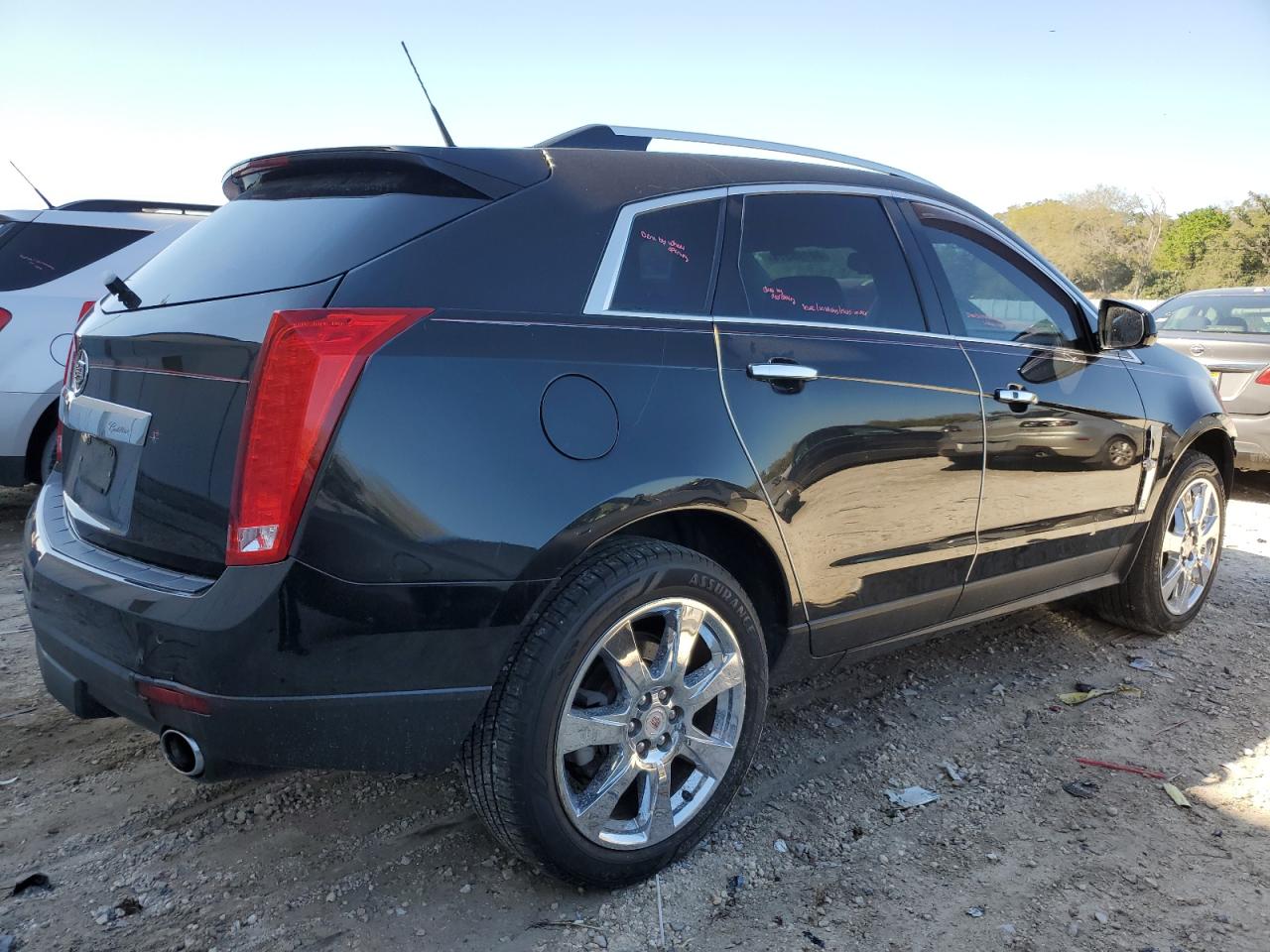 Photo 2 VIN: 3GYFNBEY5BS672373 - CADILLAC SRX 