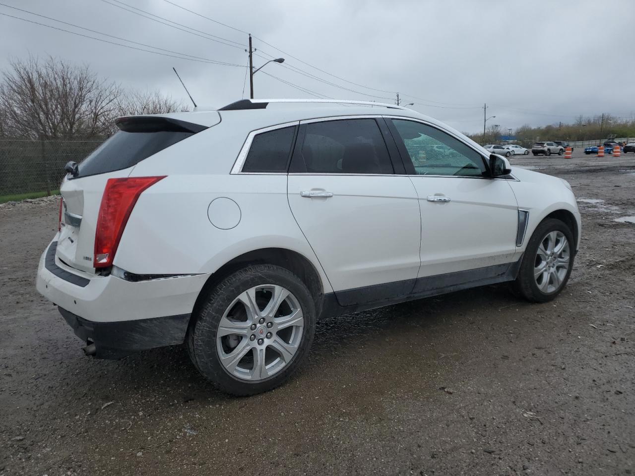 Photo 2 VIN: 3GYFNCE30GS546469 - CADILLAC SRX 