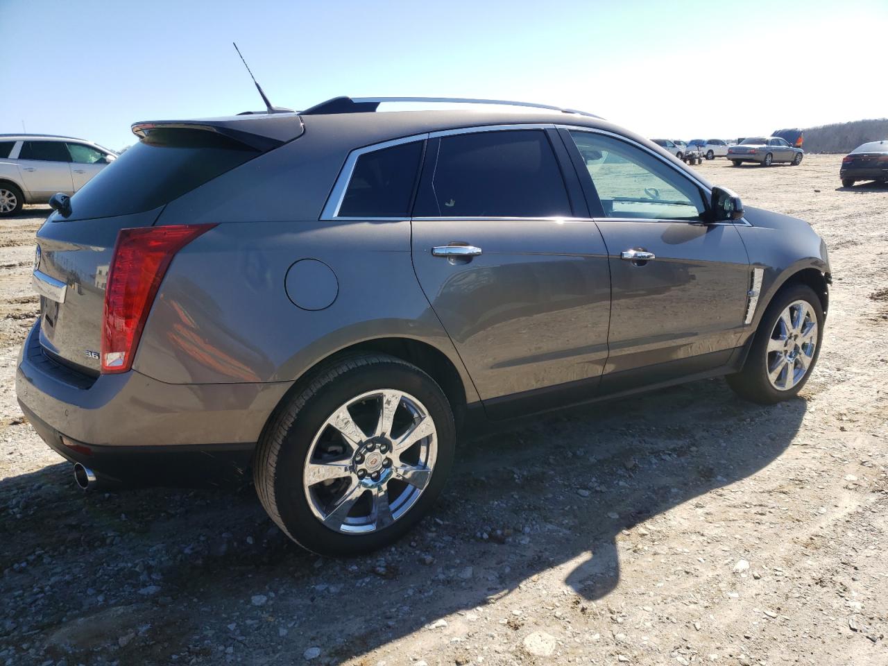 Photo 2 VIN: 3GYFNCE31CS512647 - CADILLAC SRX 