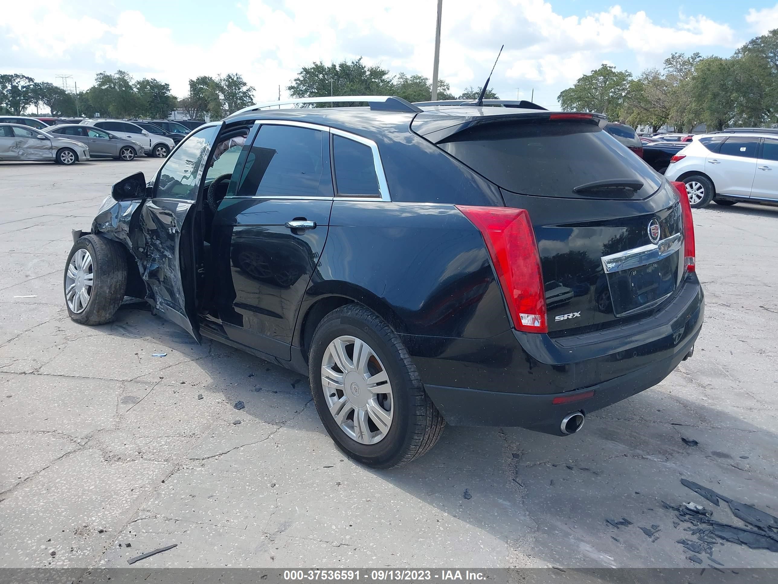 Photo 2 VIN: 3GYFNCE31DS563163 - CADILLAC SRX 