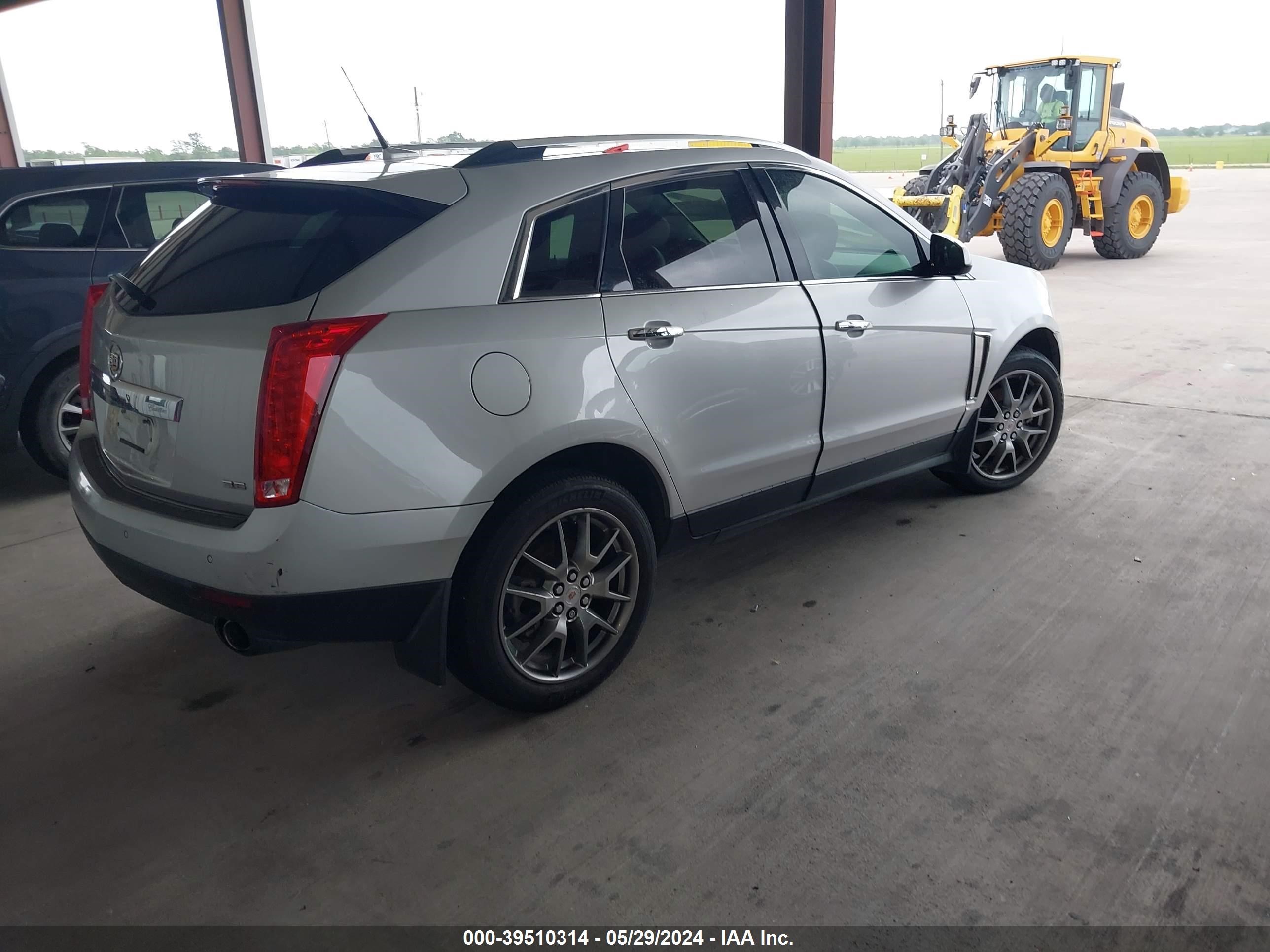 Photo 3 VIN: 3GYFNCE35DS647986 - CADILLAC SRX 