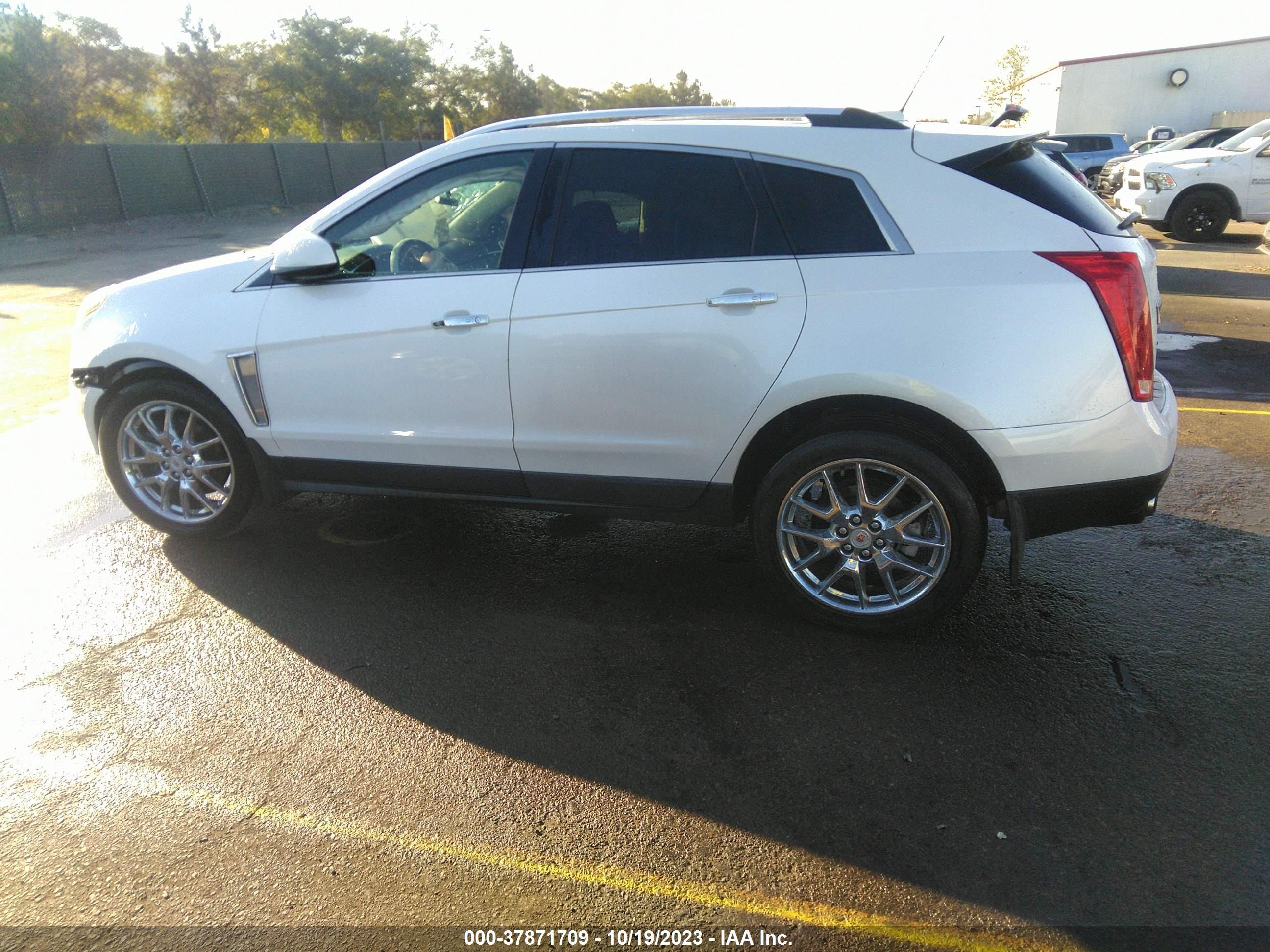 Photo 13 VIN: 3GYFNCE35FS522439 - CADILLAC SRX 