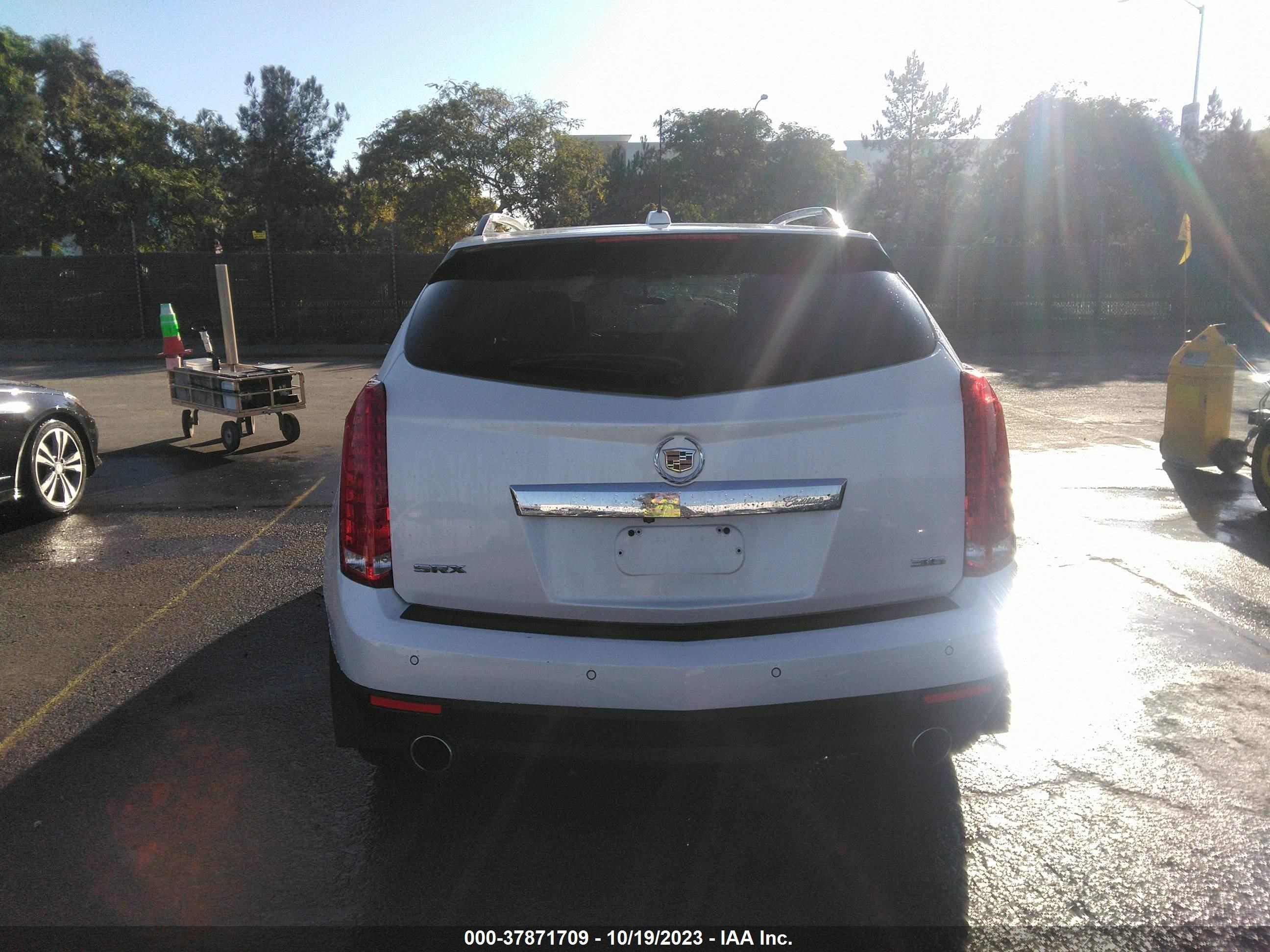 Photo 15 VIN: 3GYFNCE35FS522439 - CADILLAC SRX 