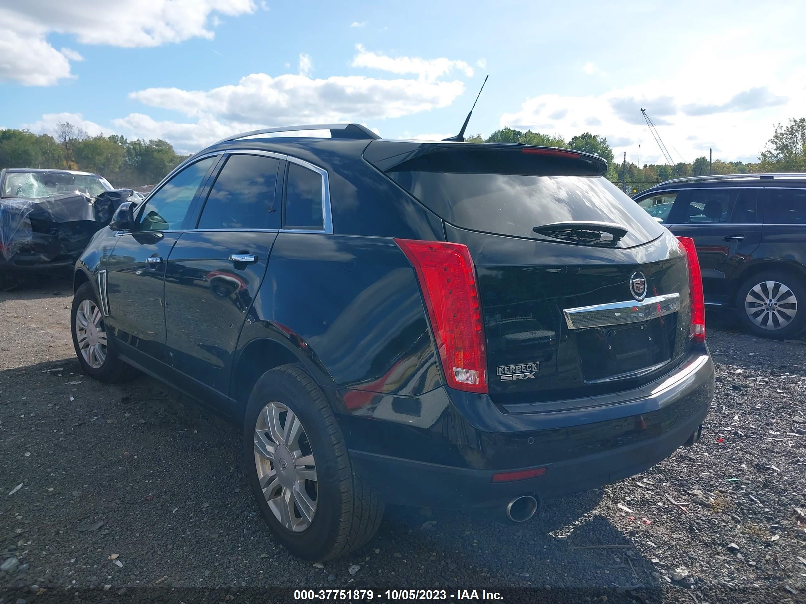 Photo 2 VIN: 3GYFNCE36DS537884 - CADILLAC SRX 