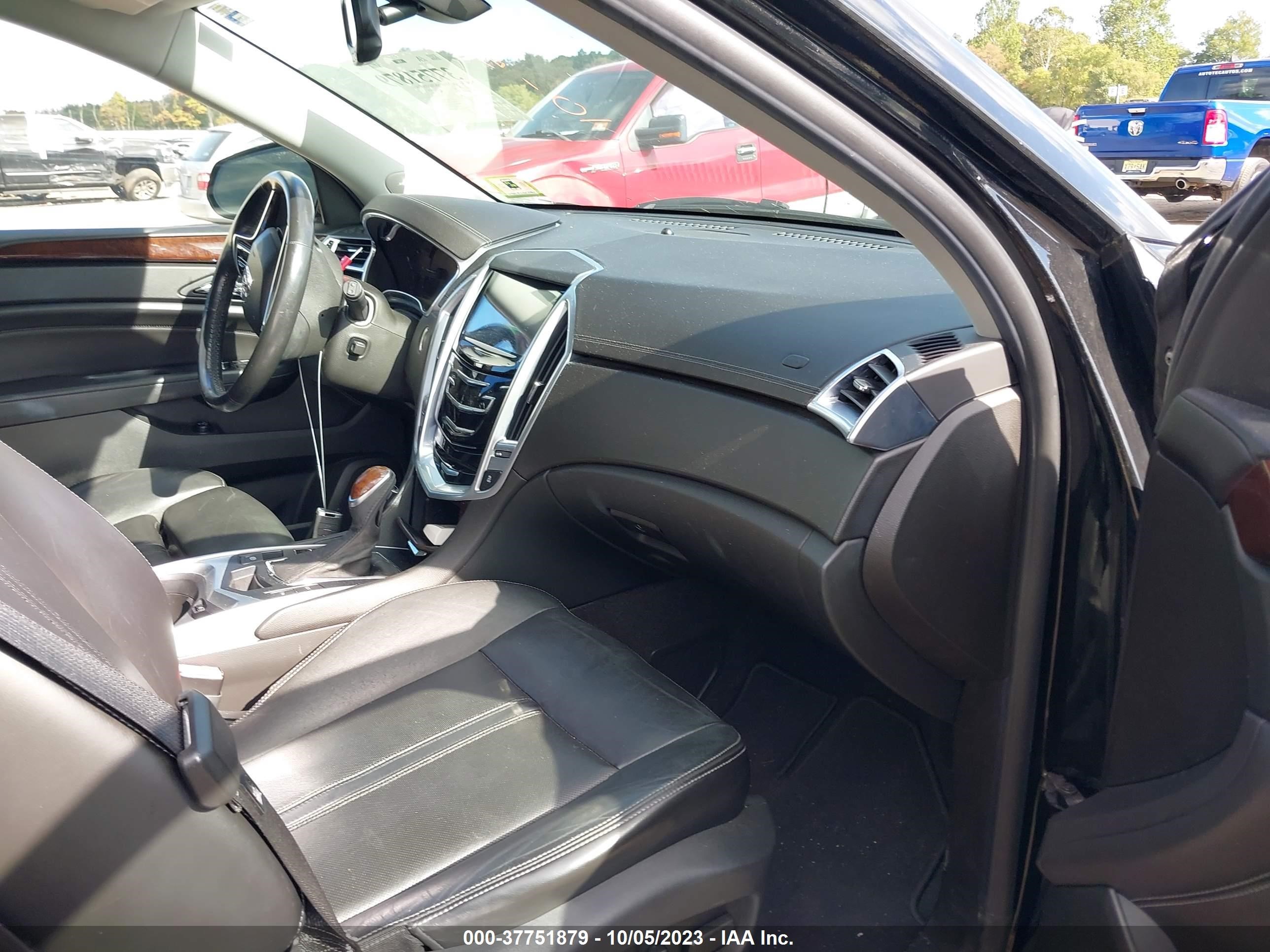 Photo 4 VIN: 3GYFNCE36DS537884 - CADILLAC SRX 