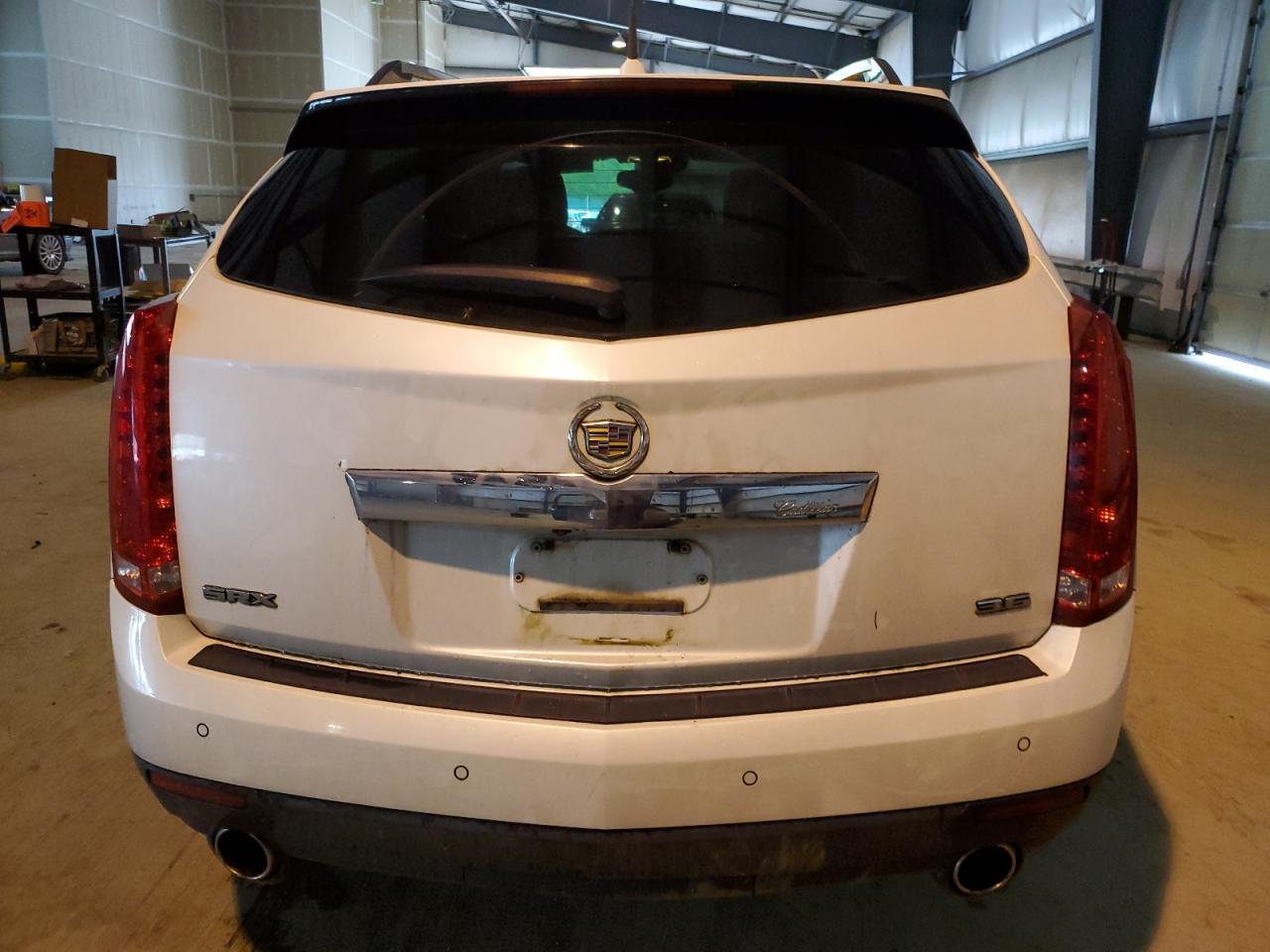 Photo 5 VIN: 3GYFNCE37DS574944 - CADILLAC SRX 