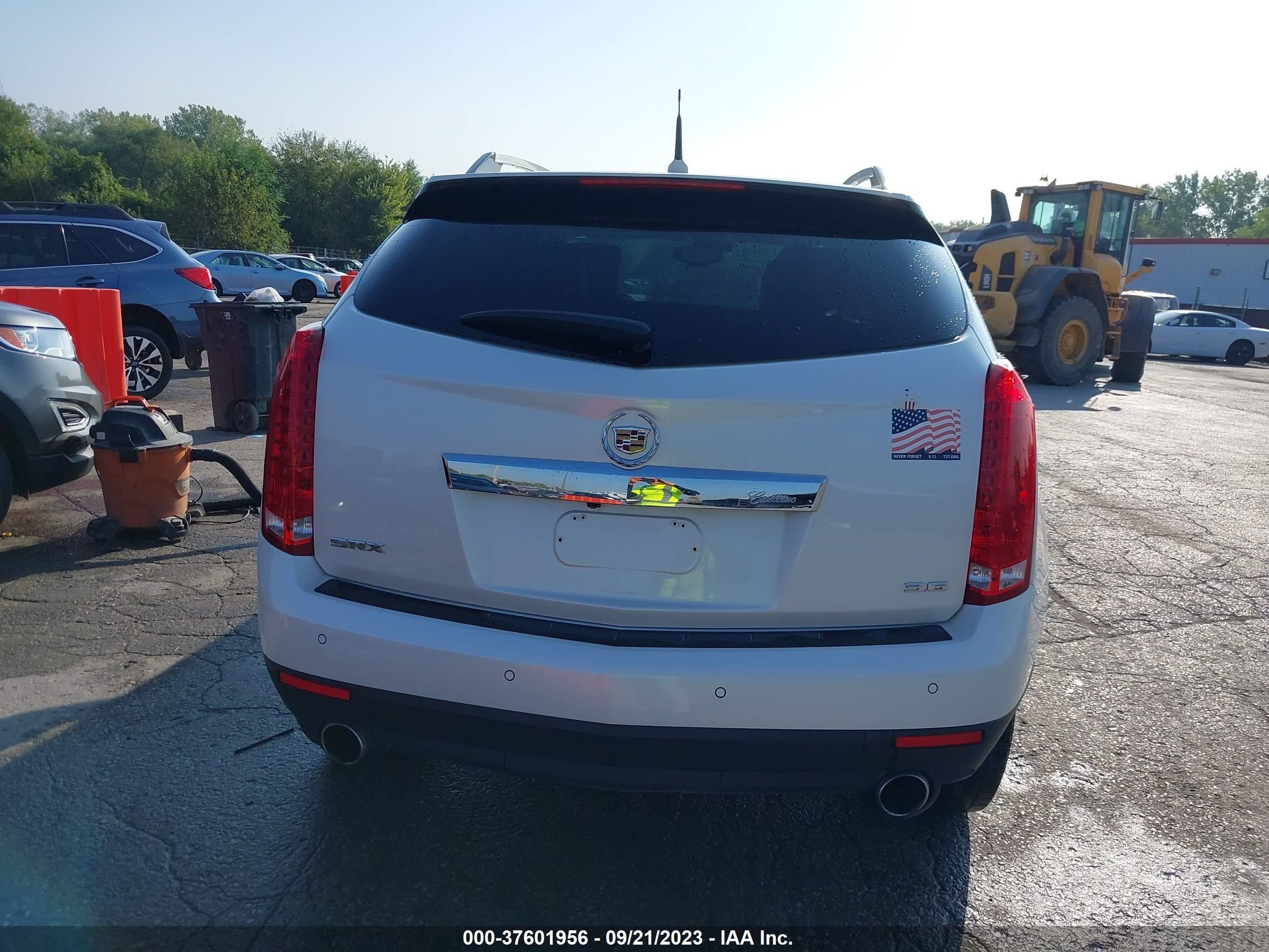 Photo 15 VIN: 3GYFNCE39ES547360 - CADILLAC SRX 