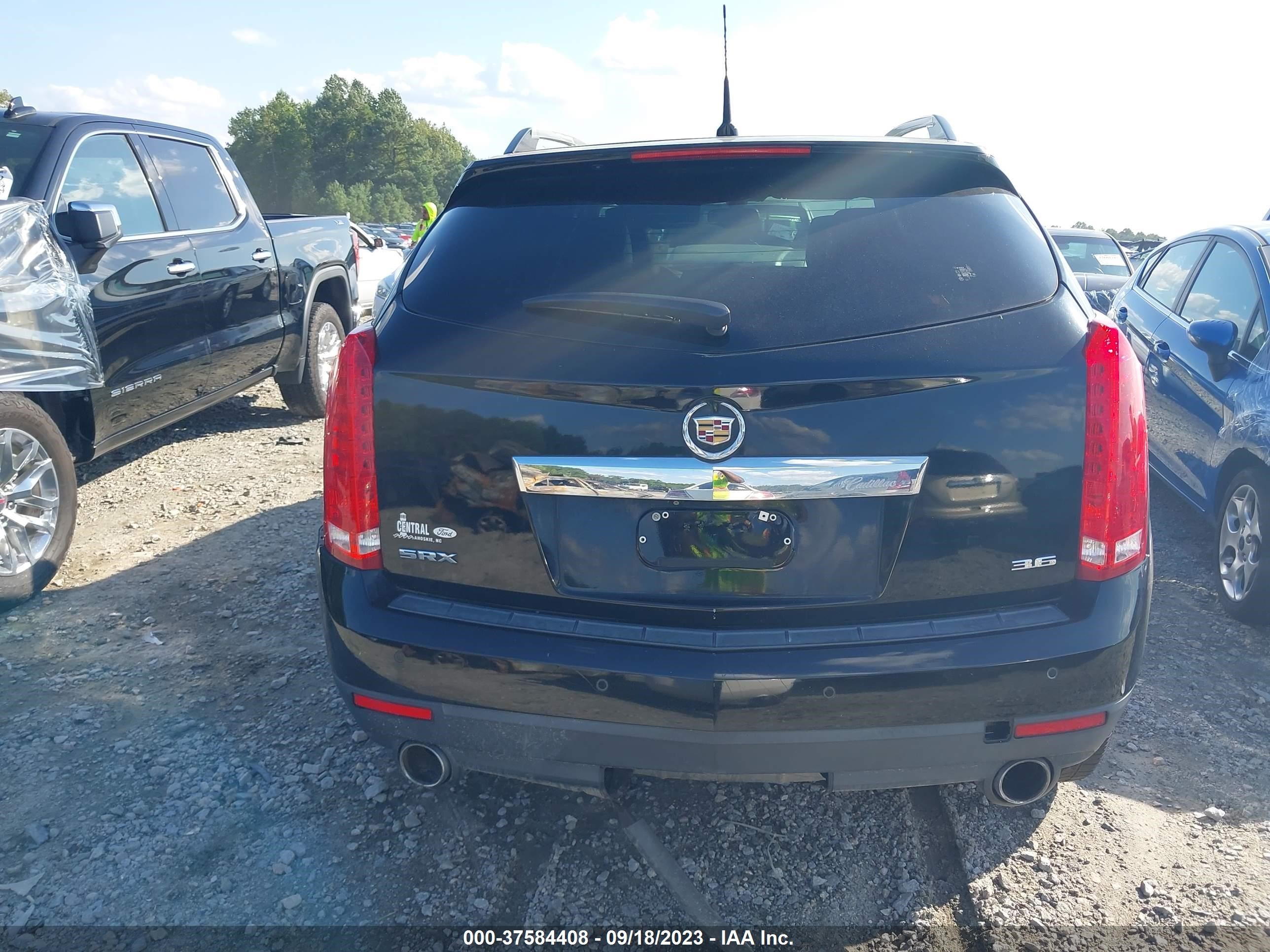 Photo 15 VIN: 3GYFNCE3XDS625286 - CADILLAC SRX 