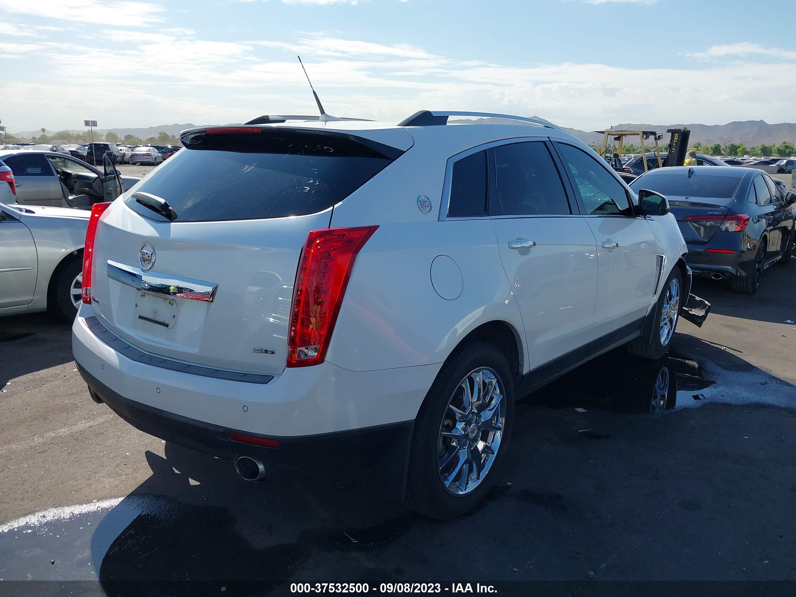 Photo 3 VIN: 3GYFNCE3XES675221 - CADILLAC SRX 