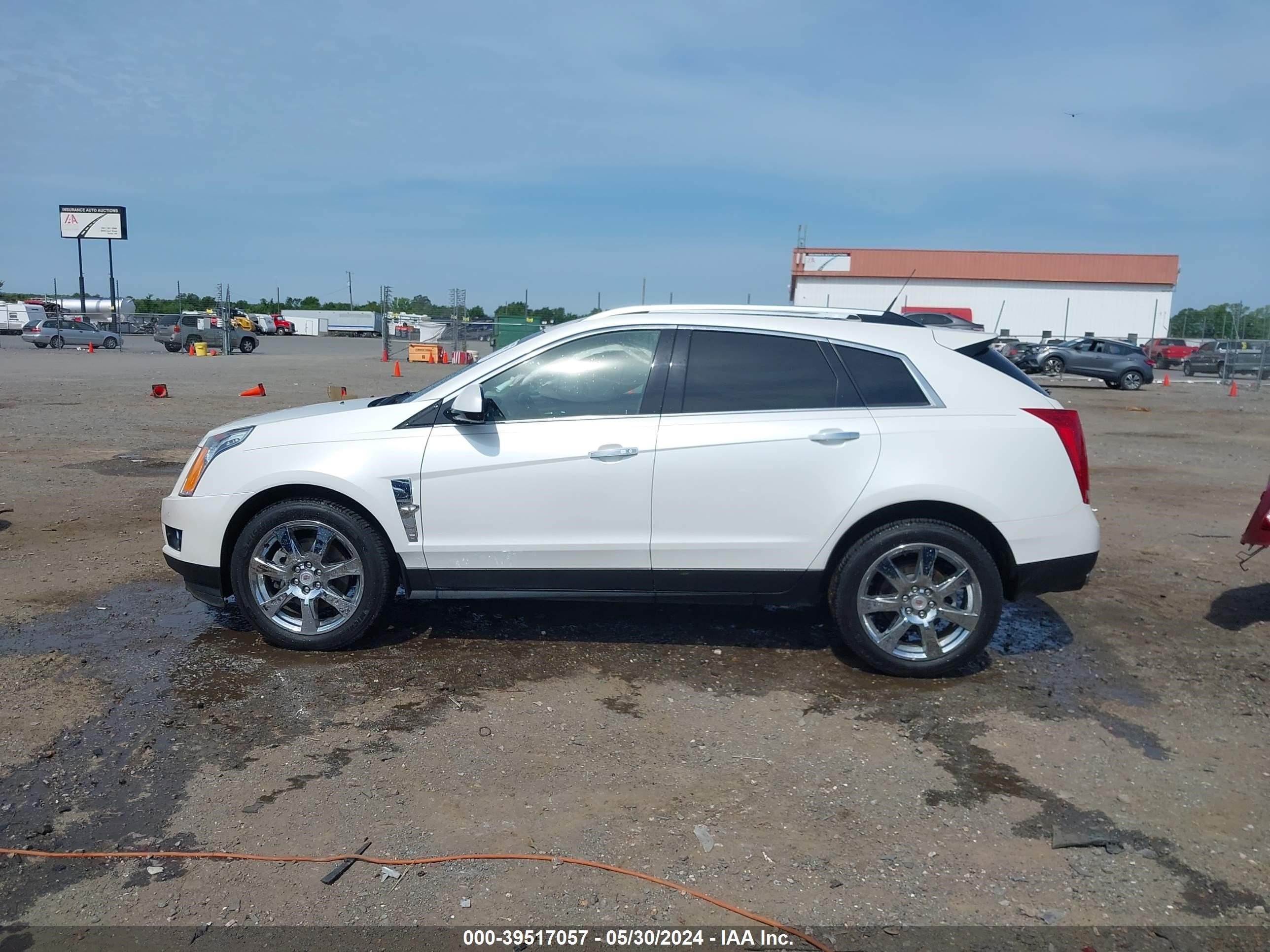 Photo 13 VIN: 3GYFNCEY7AS581013 - CADILLAC SRX 