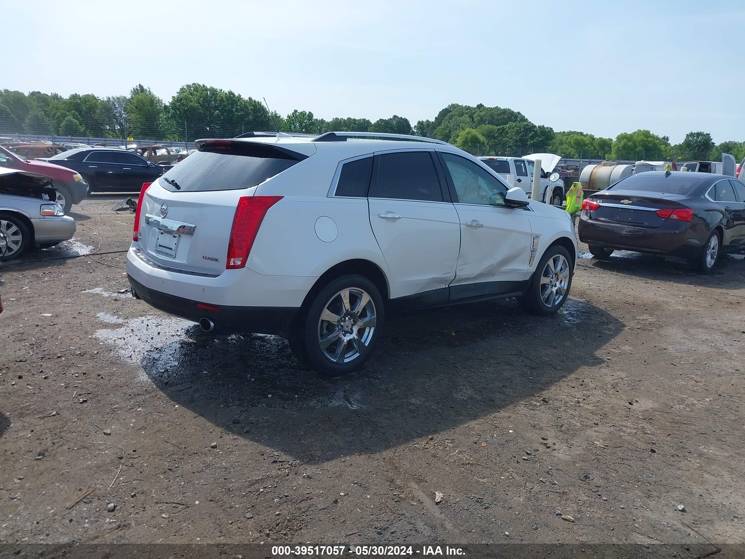 Photo 3 VIN: 3GYFNCEY7AS581013 - CADILLAC SRX 