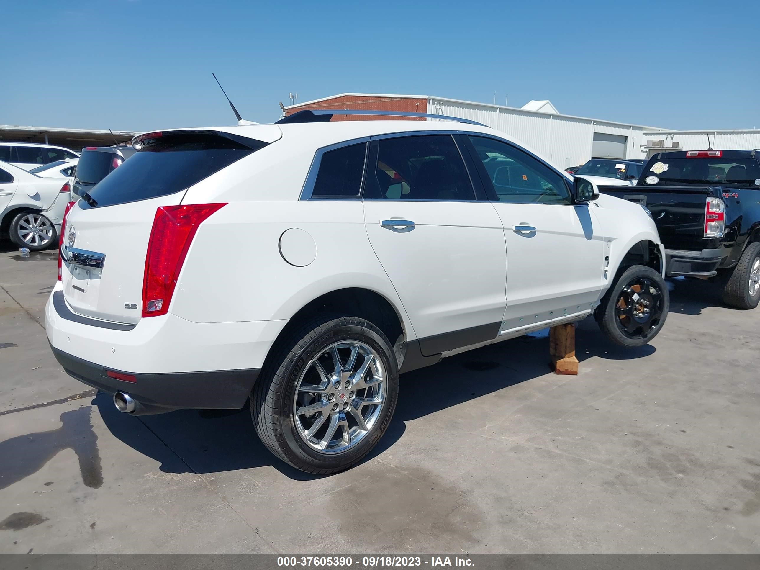 Photo 13 VIN: 3GYFNDE31ES663495 - CADILLAC SRX 