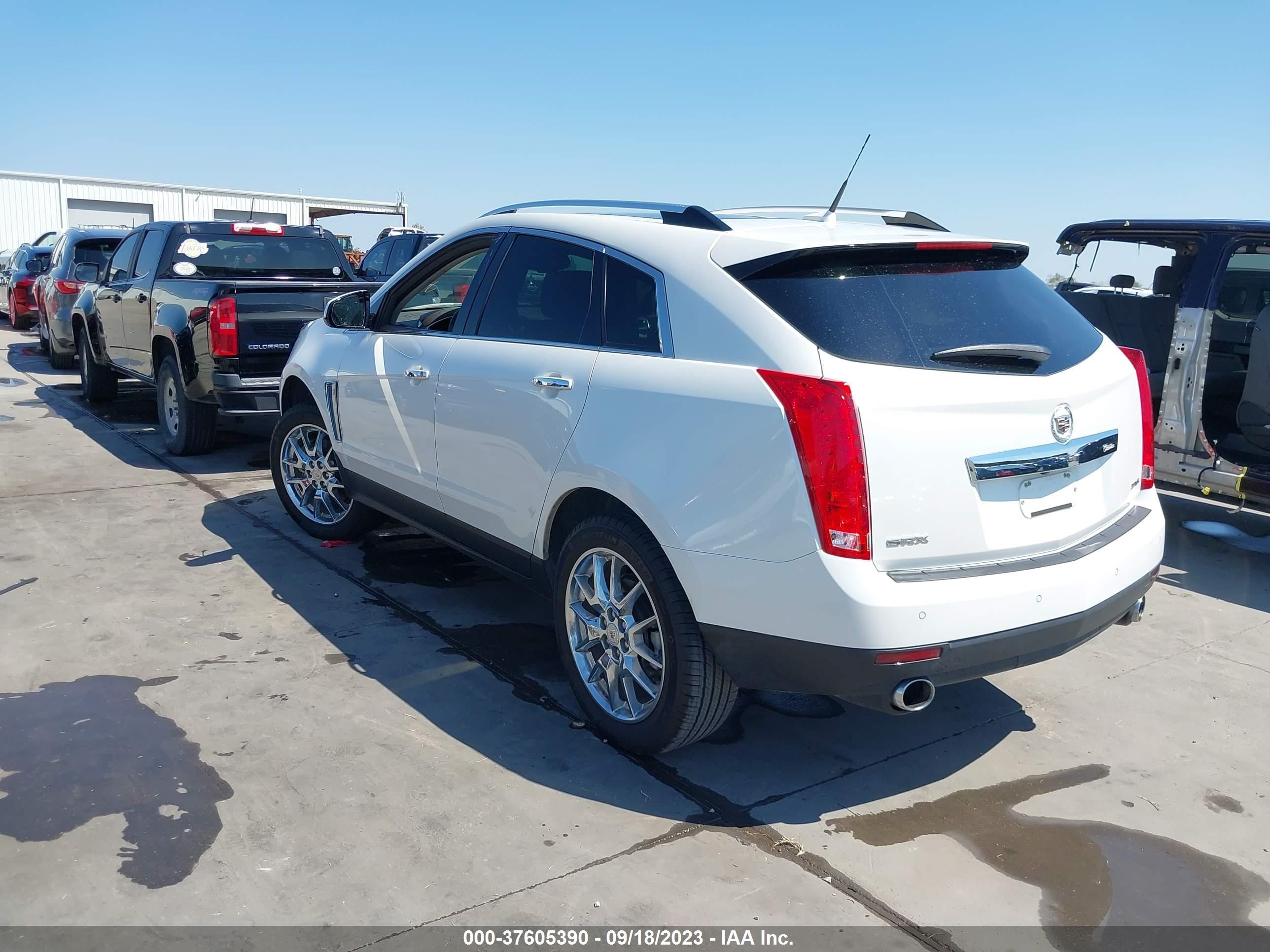 Photo 2 VIN: 3GYFNDE31ES663495 - CADILLAC SRX 