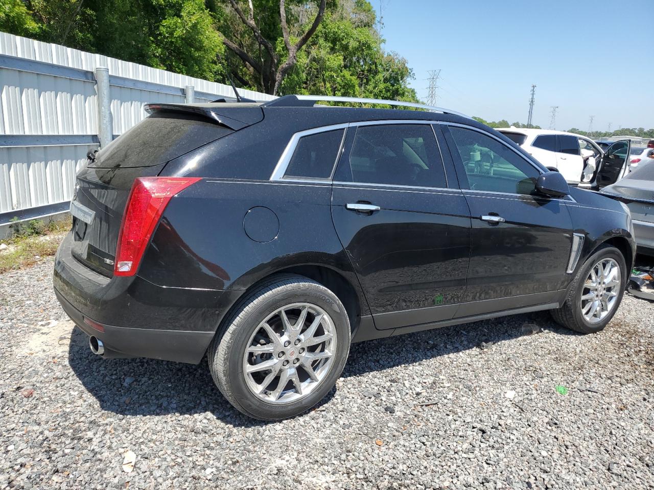 Photo 2 VIN: 3GYFNDE38ES548716 - CADILLAC SRX 