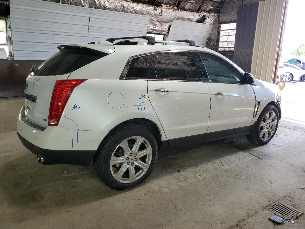 Photo 2 VIN: 3GYFNDE38FS554517 - CADILLAC SRX 