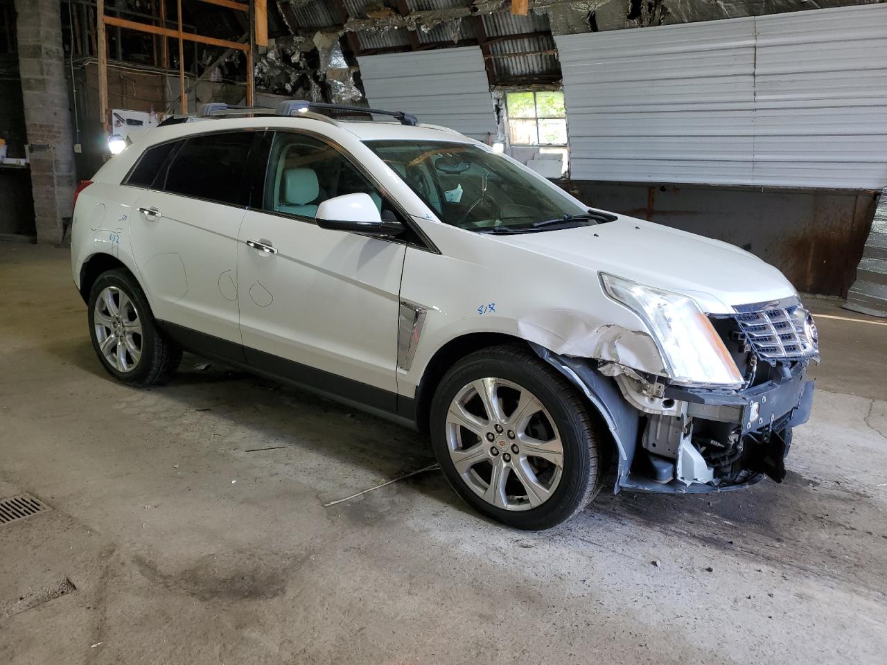 Photo 3 VIN: 3GYFNDE38FS554517 - CADILLAC SRX 