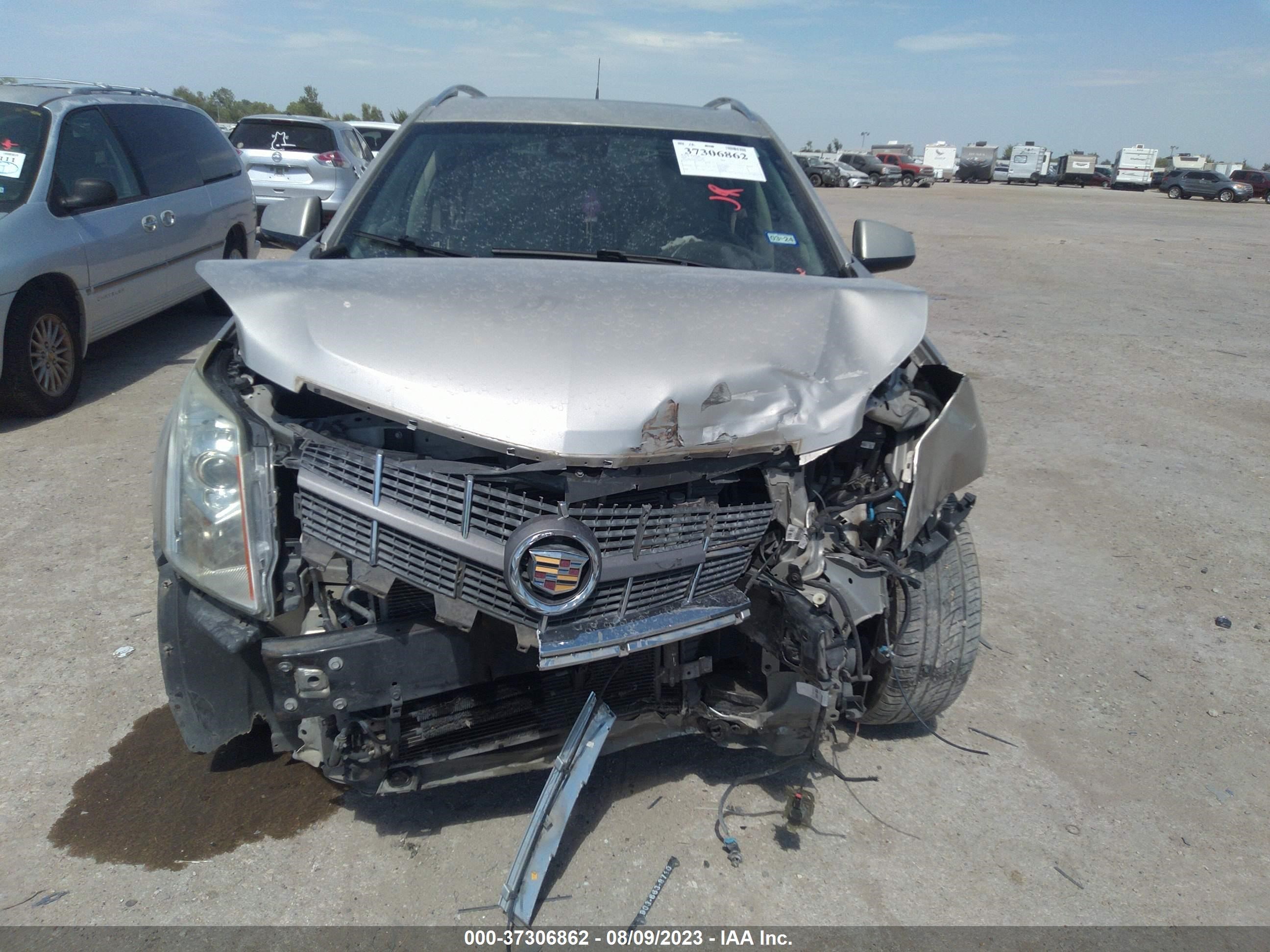 Photo 11 VIN: 3GYFNDE3XDS647262 - CADILLAC SRX 