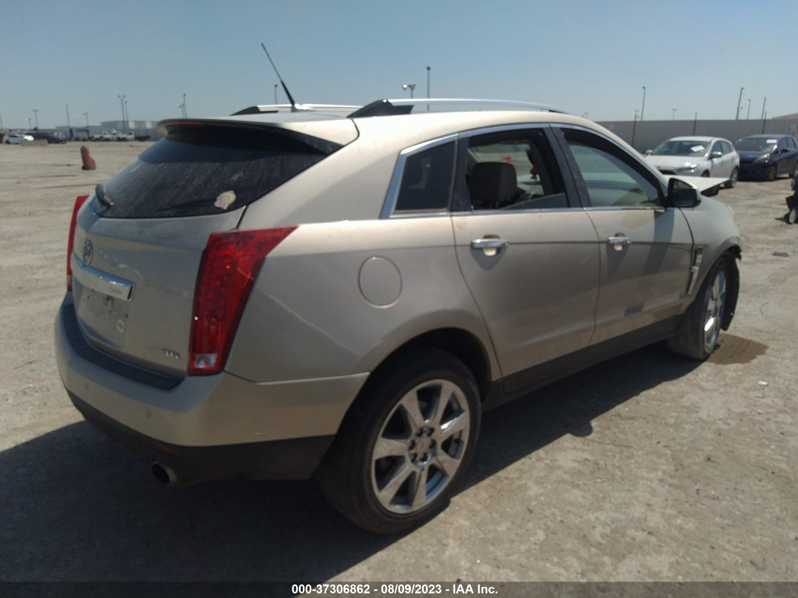 Photo 3 VIN: 3GYFNDE3XDS647262 - CADILLAC SRX 