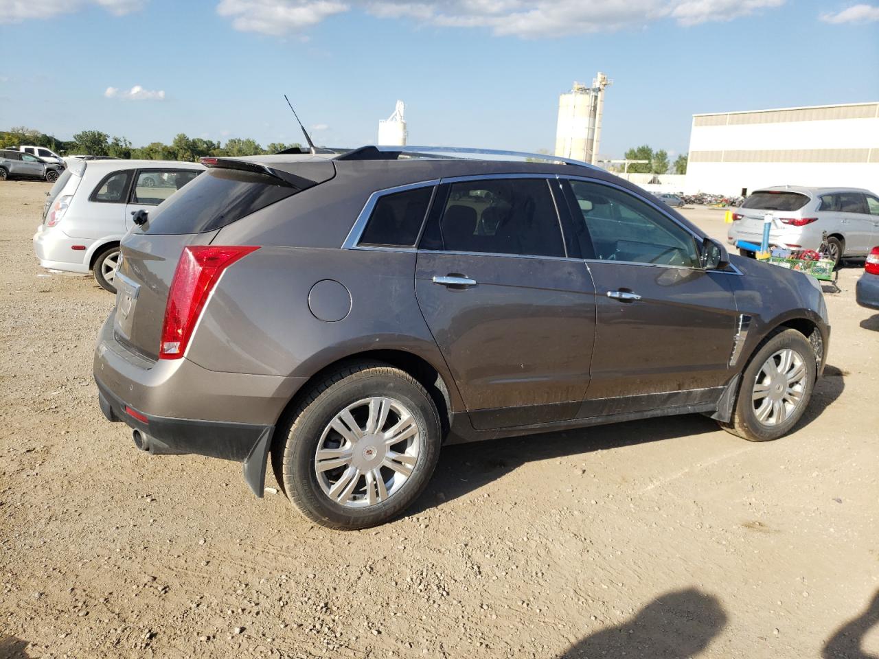 Photo 2 VIN: 3GYFNDEY1BS553943 - CADILLAC SRX 