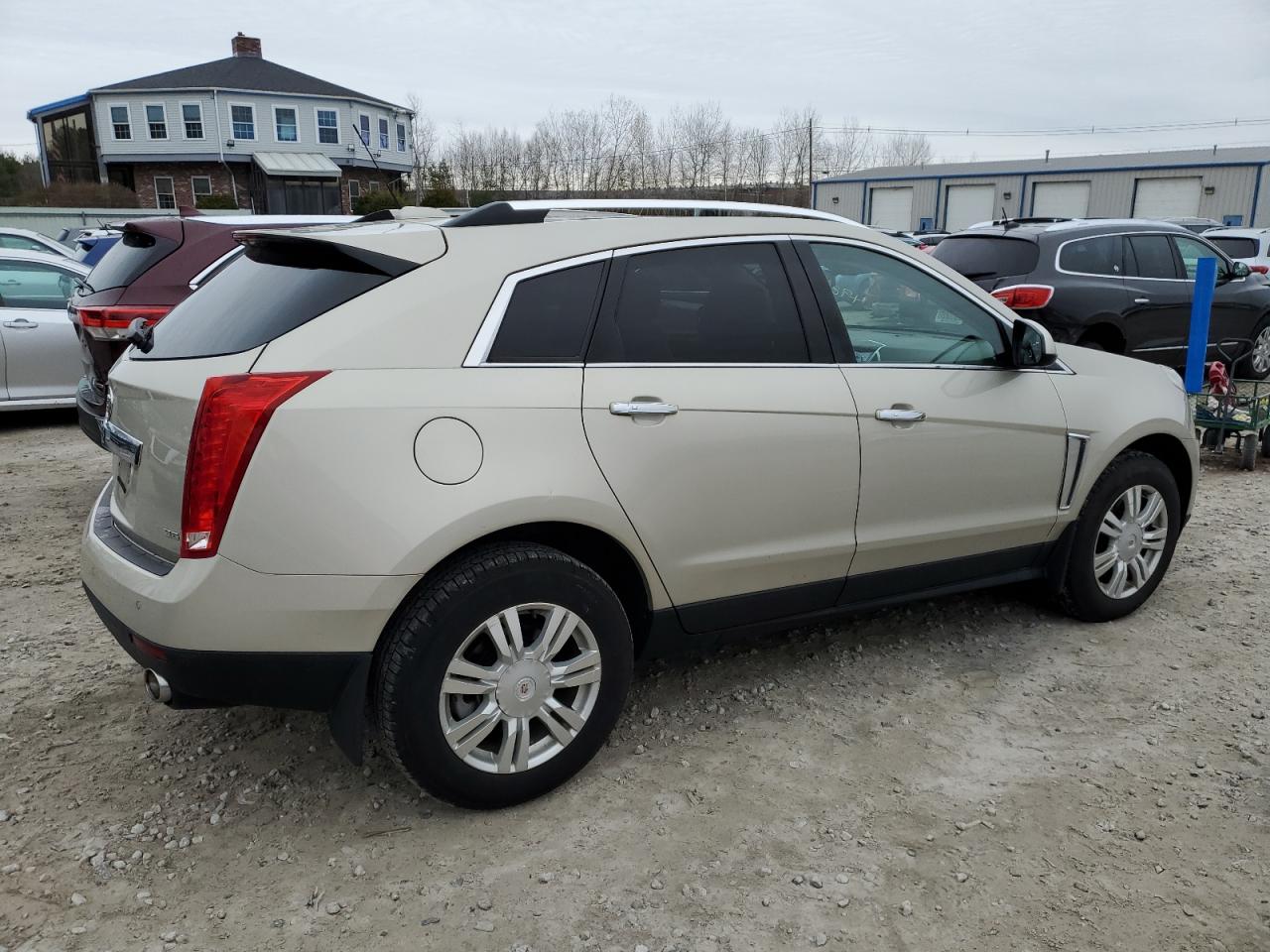 Photo 2 VIN: 3GYFNEE32GS532889 - CADILLAC SRX 