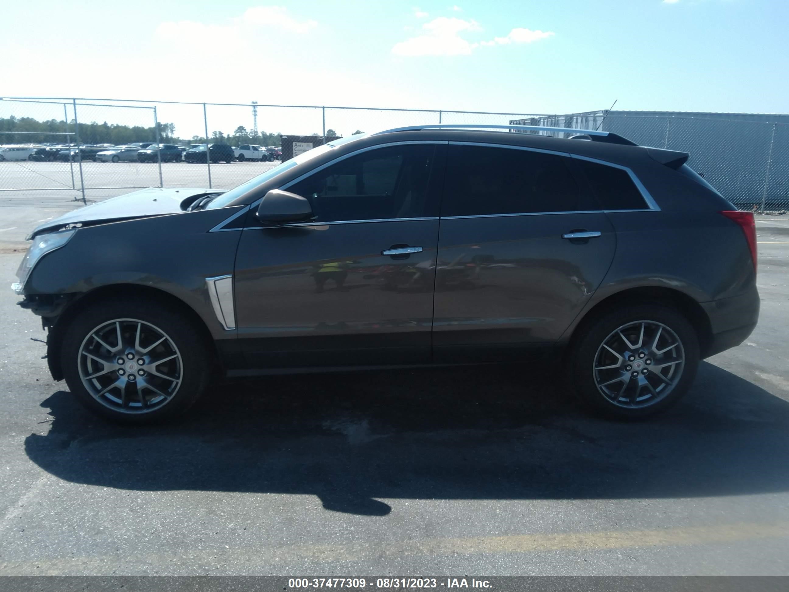 Photo 13 VIN: 3GYFNEE33GS530133 - CADILLAC SRX 