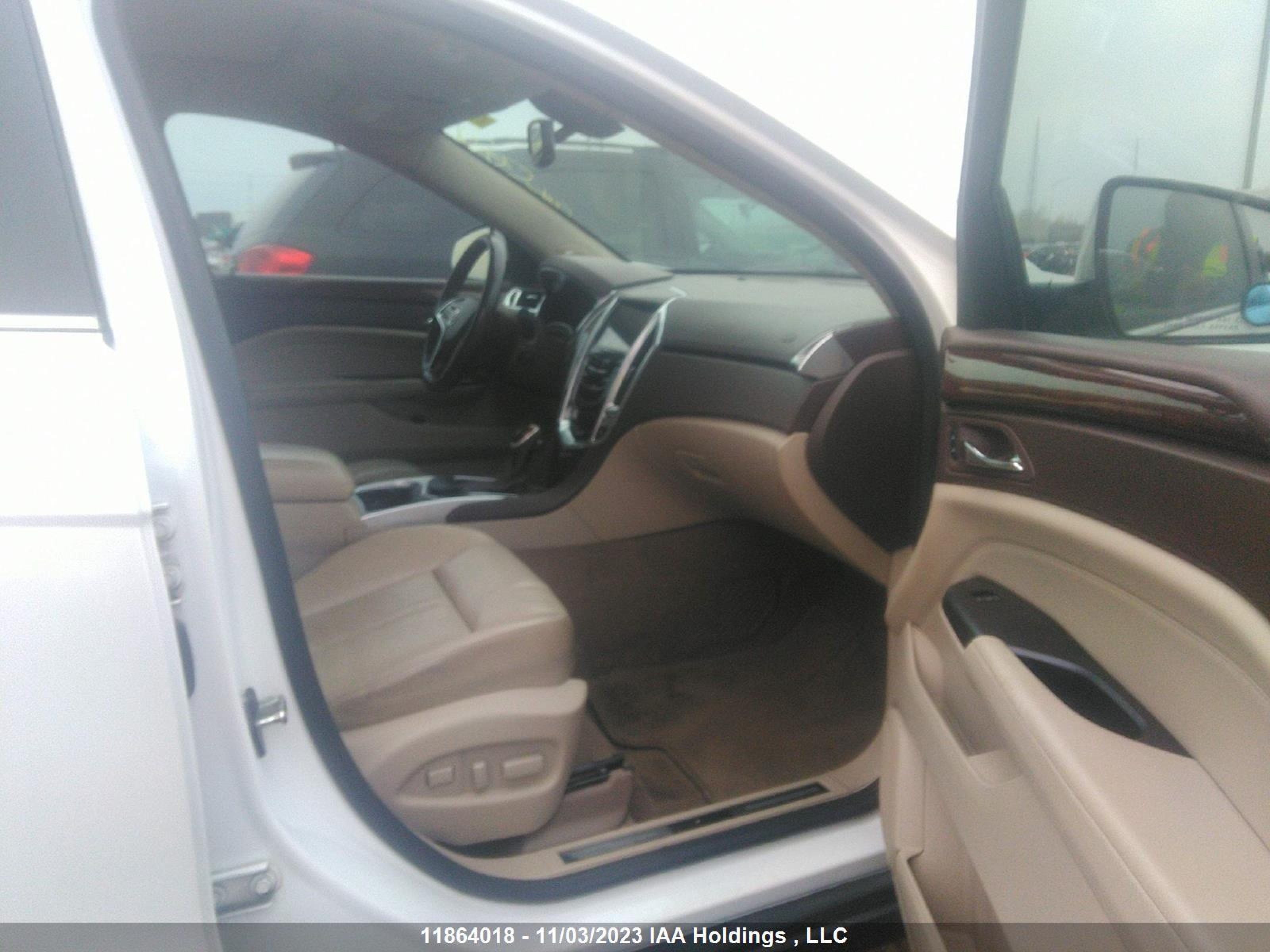 Photo 4 VIN: 3GYFNEE34ES523897 - CADILLAC SRX 