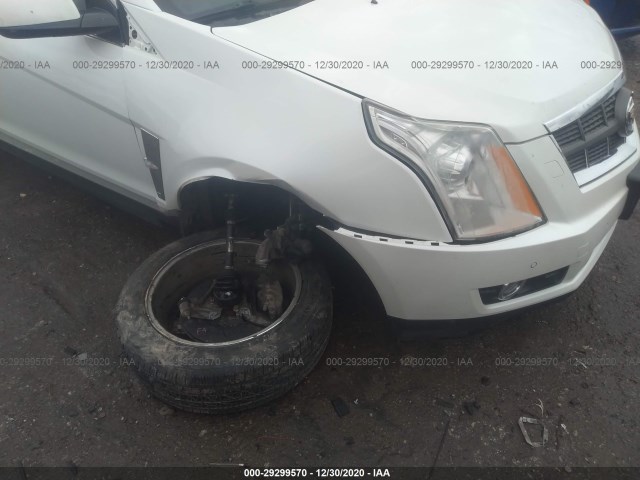 Photo 5 VIN: 3GYFNEE37CS618869 - CADILLAC SRX 