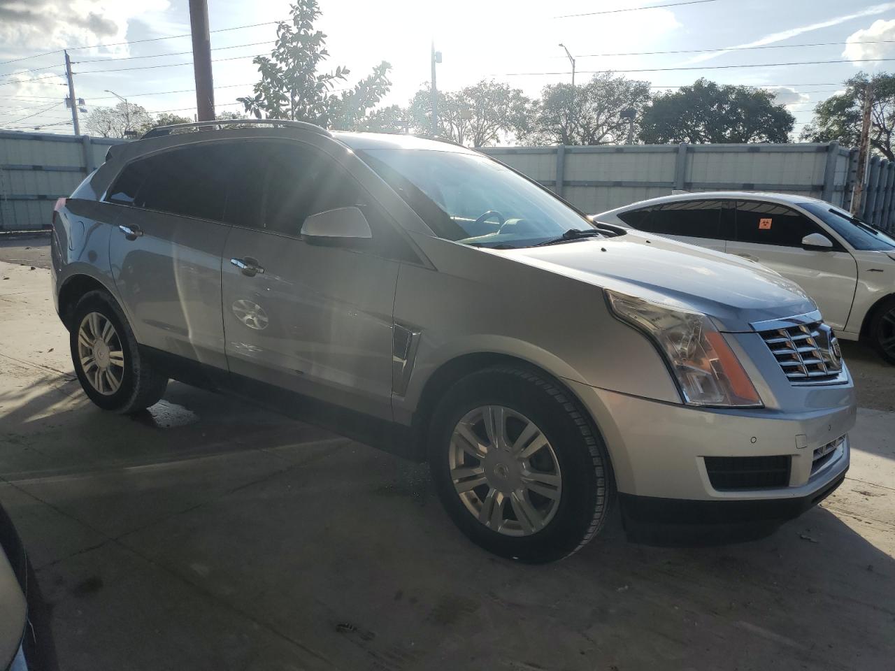 Photo 3 VIN: 3GYFNEE39ES596313 - CADILLAC SRX 