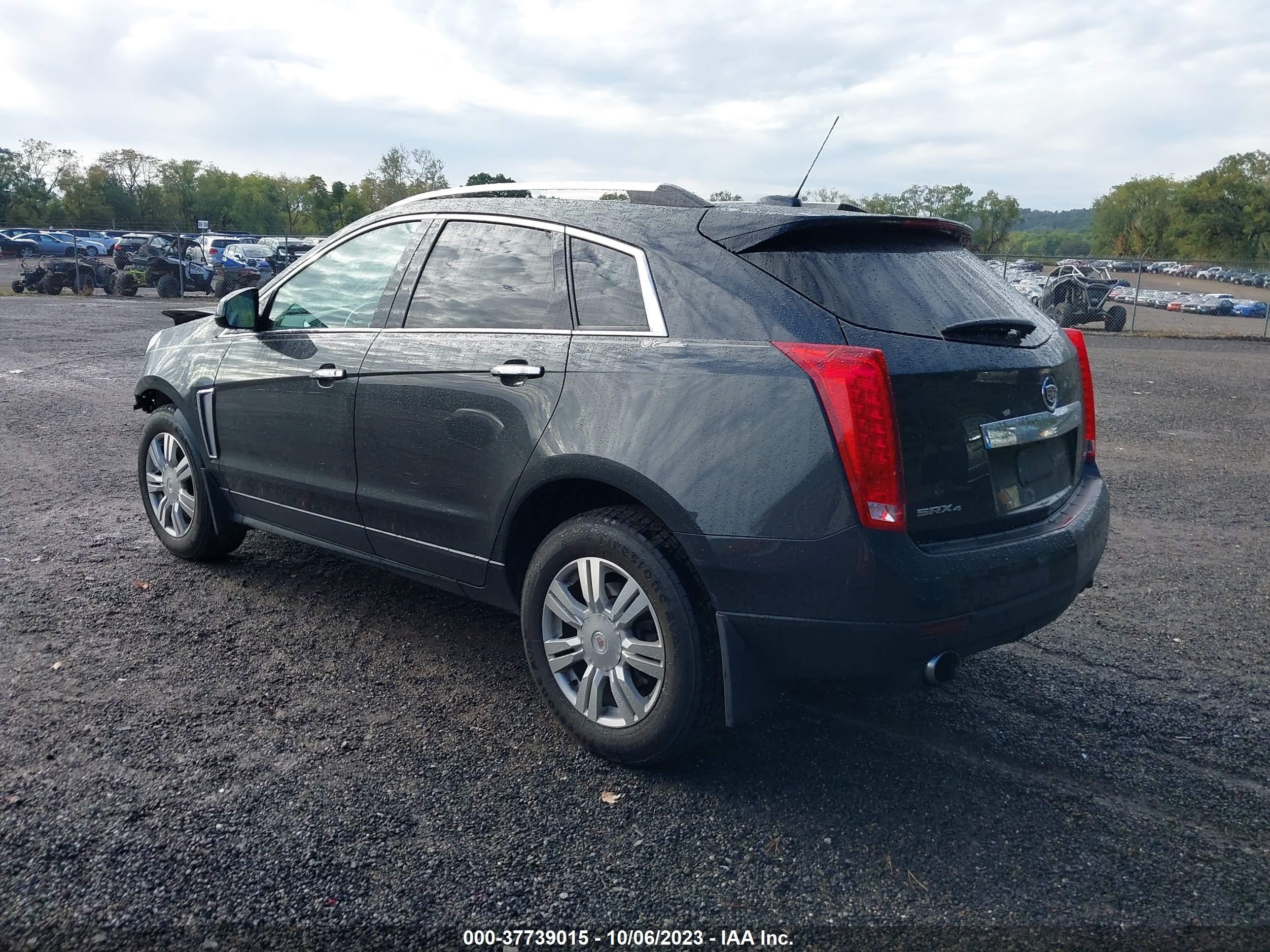 Photo 2 VIN: 3GYFNEE3XFS621544 - CADILLAC SRX 