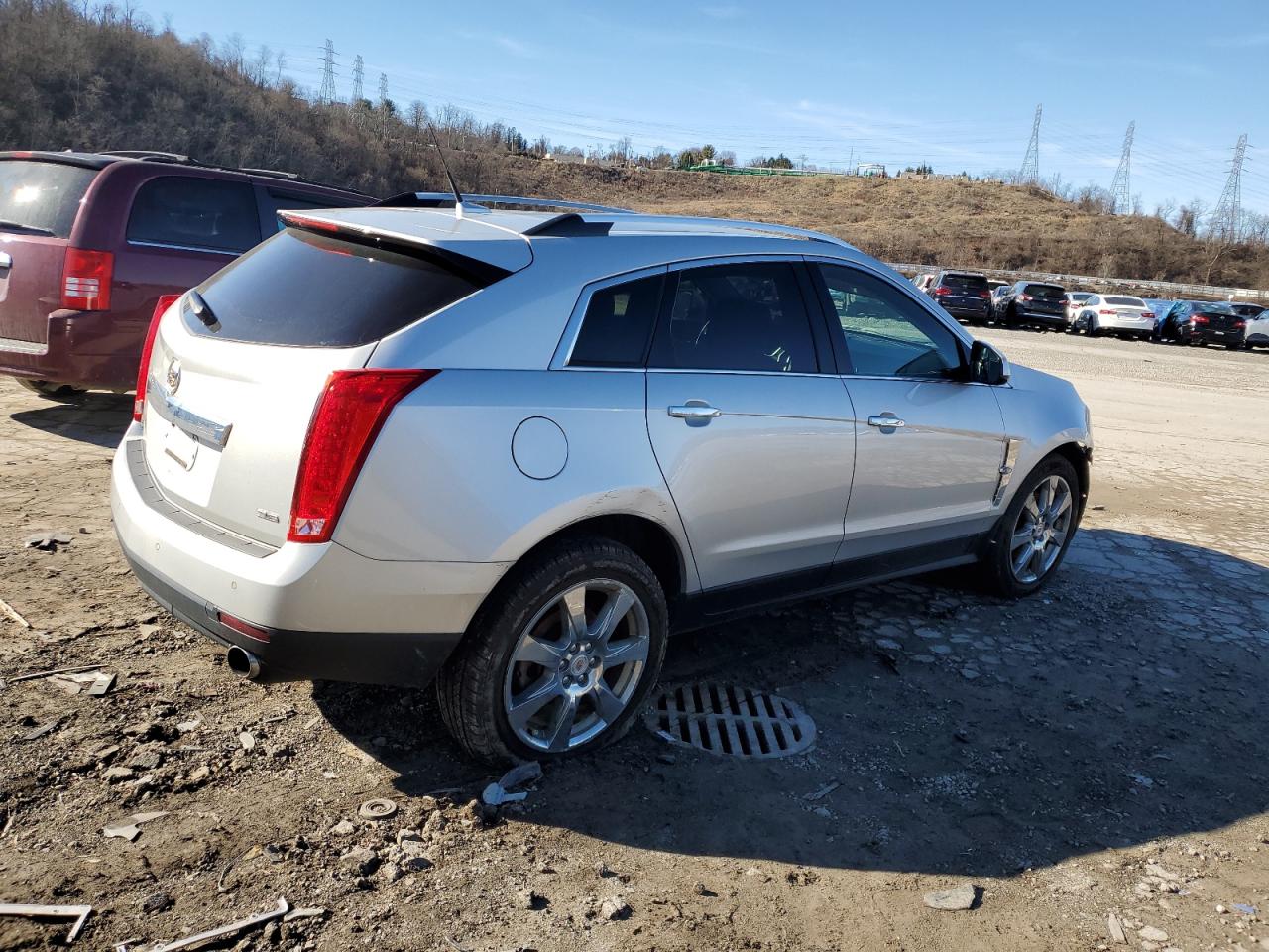 Photo 2 VIN: 3GYFNFE36CS502472 - CADILLAC SRX 