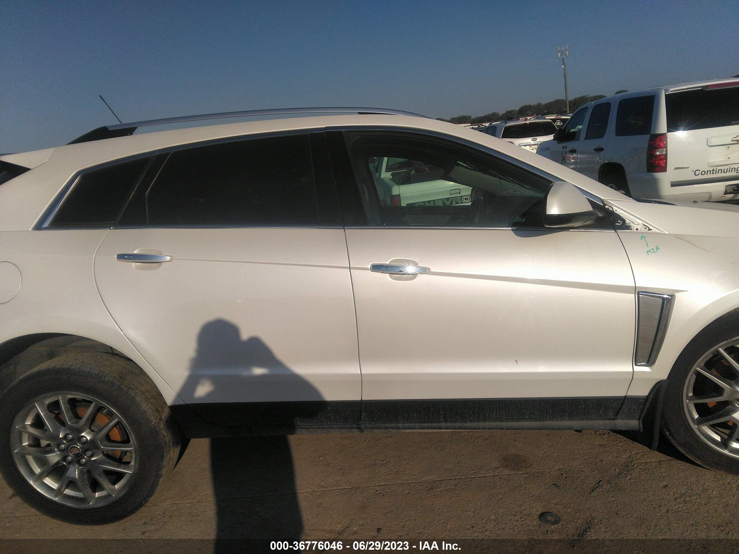 Photo 12 VIN: 3GYFNFE38FS628059 - CADILLAC SRX 