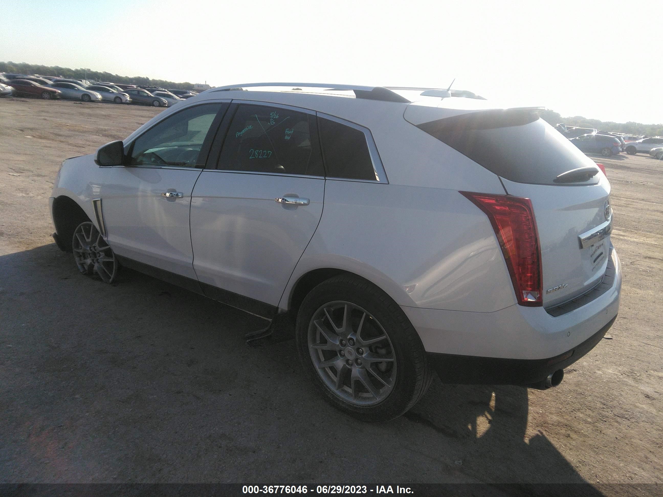 Photo 2 VIN: 3GYFNFE38FS628059 - CADILLAC SRX 