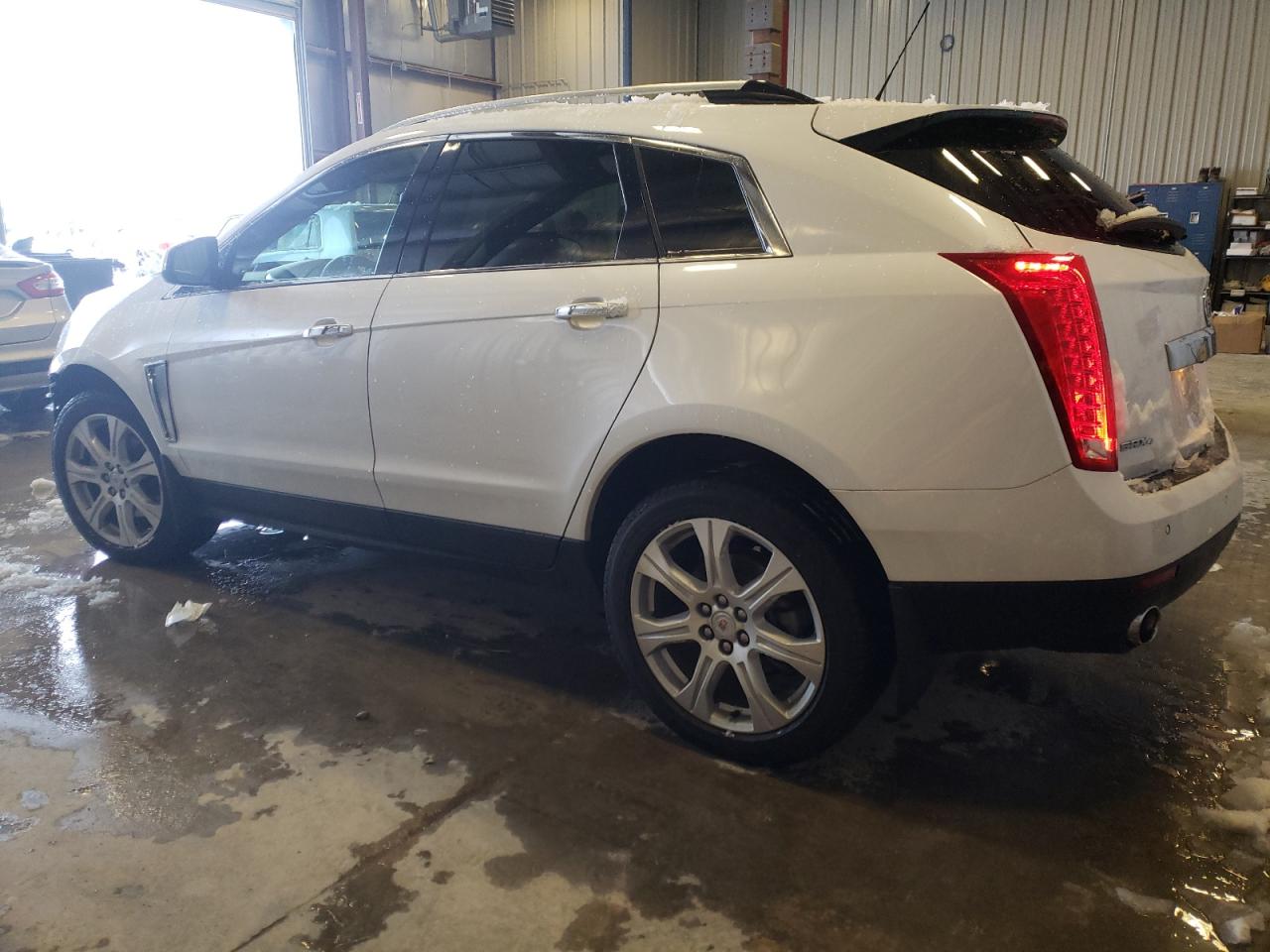 Photo 1 VIN: 3GYFNFE39FS611755 - CADILLAC SRX 