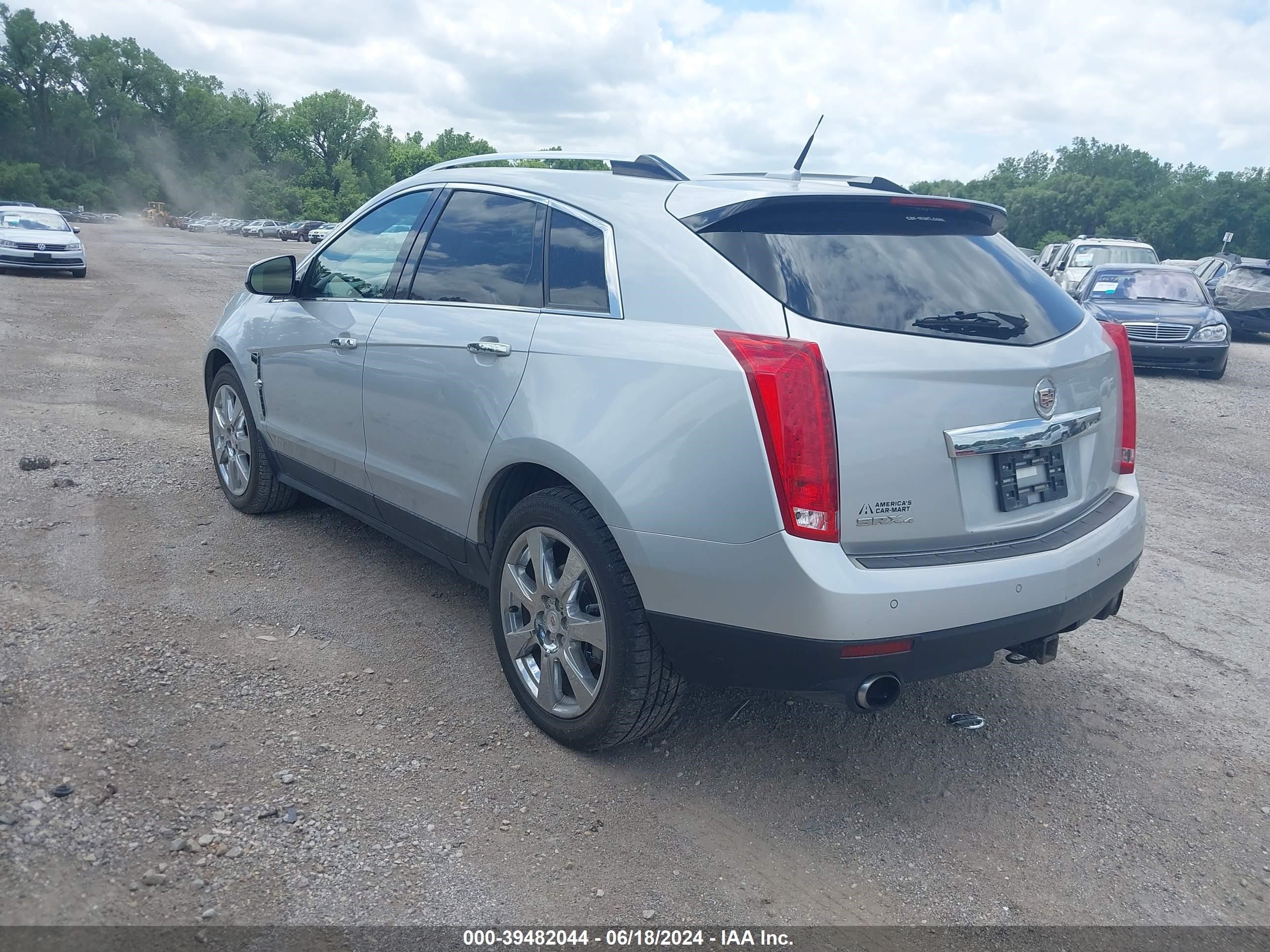 Photo 2 VIN: 3GYFNFEY4AS500289 - CADILLAC SRX 