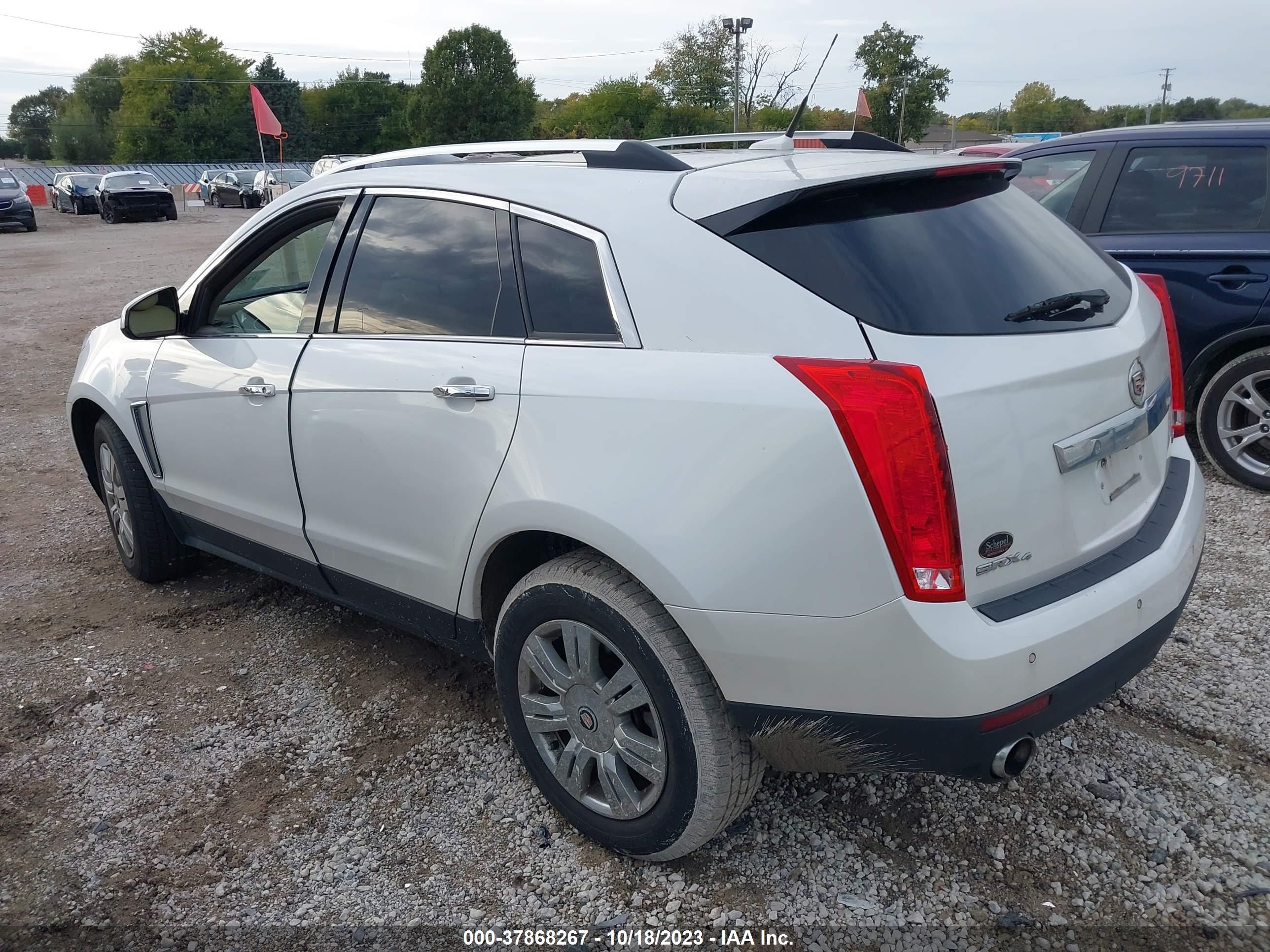 Photo 2 VIN: 3GYFNGE36DS535687 - CADILLAC SRX 