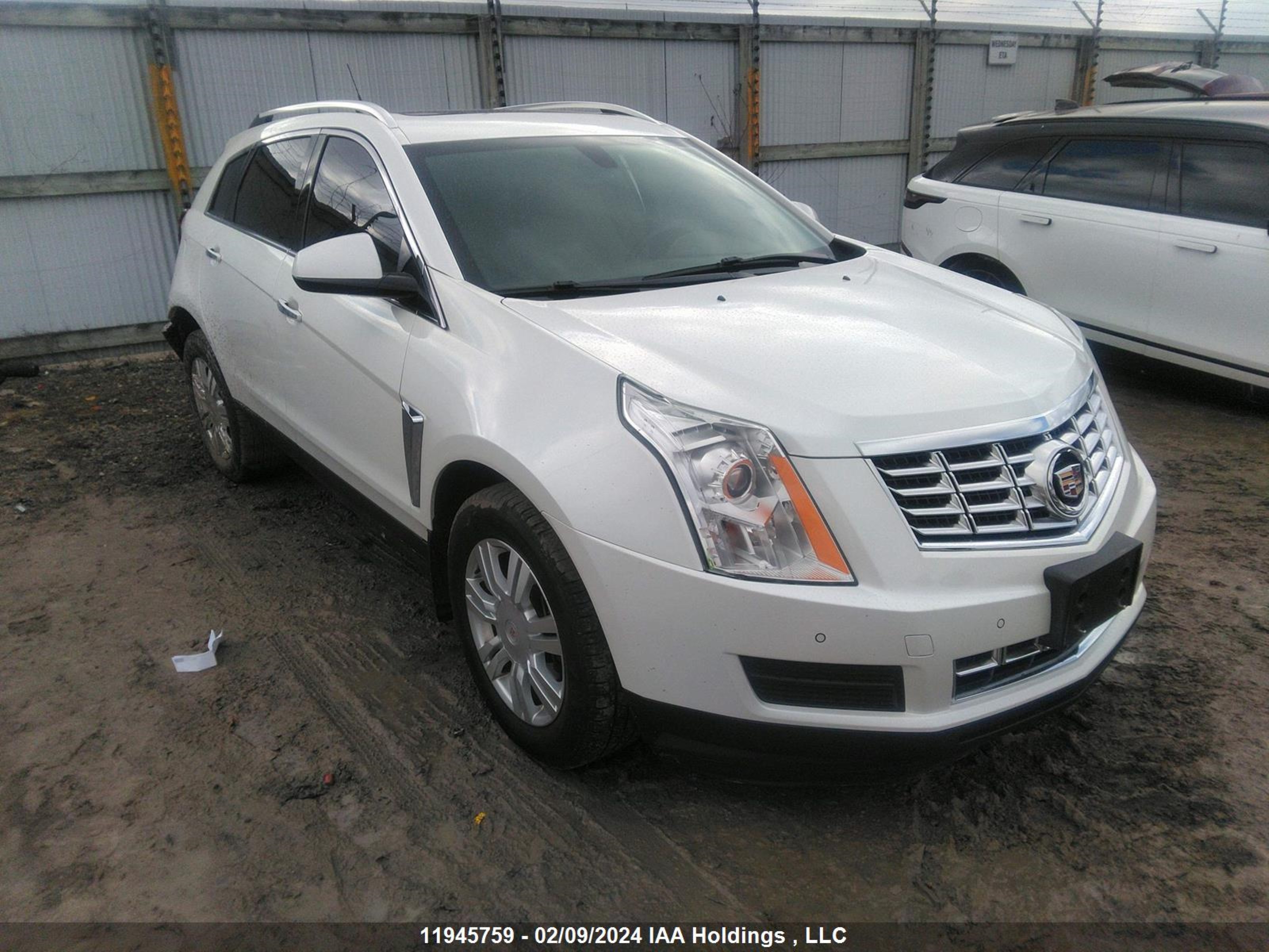 Photo 0 VIN: 3GYFNGE36DS655635 - CADILLAC SRX 