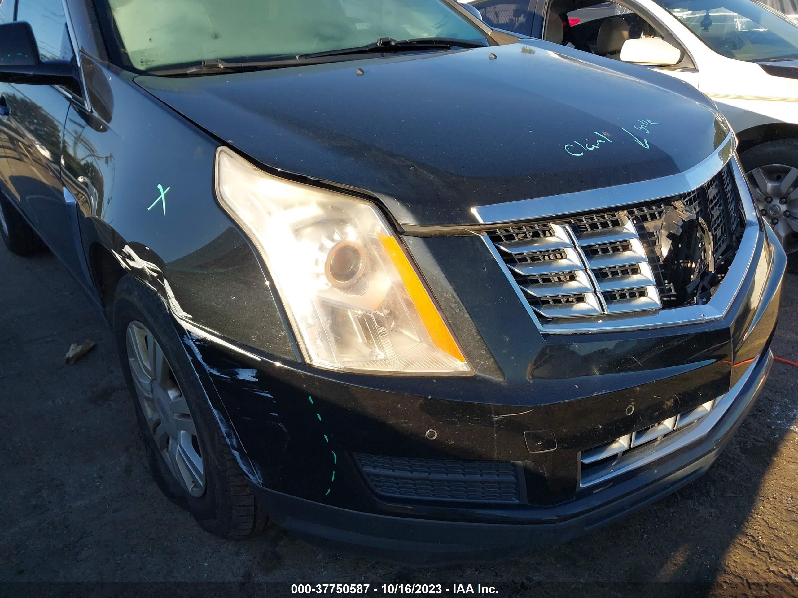 Photo 11 VIN: 3GYFNGE38DS615475 - CADILLAC SRX 