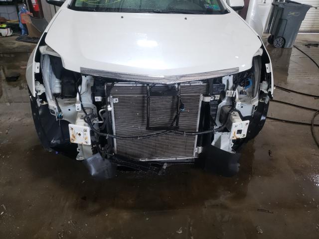 Photo 8 VIN: 3GYFNHE36DS557081 - CADILLAC SRX PERFOR 