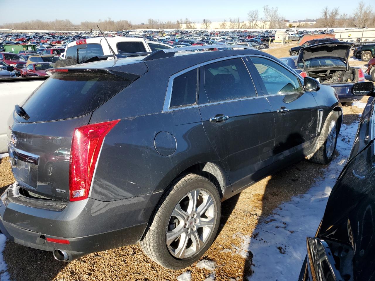 Photo 2 VIN: 3GYFNJE35DS608884 - CADILLAC SRX 