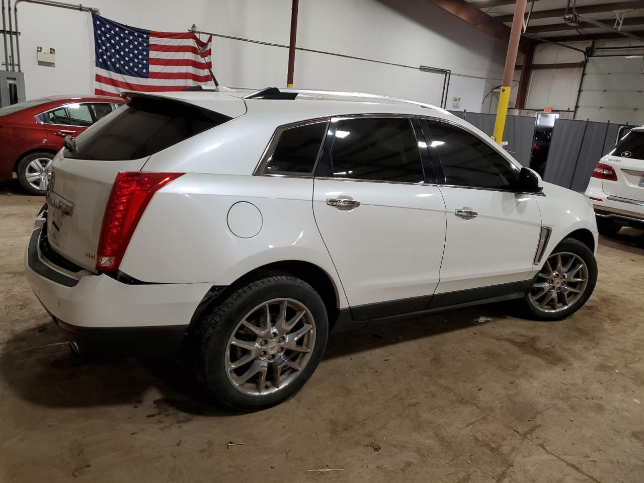 Photo 2 VIN: 3GYFNJE3XDS638138 - CADILLAC SRX 